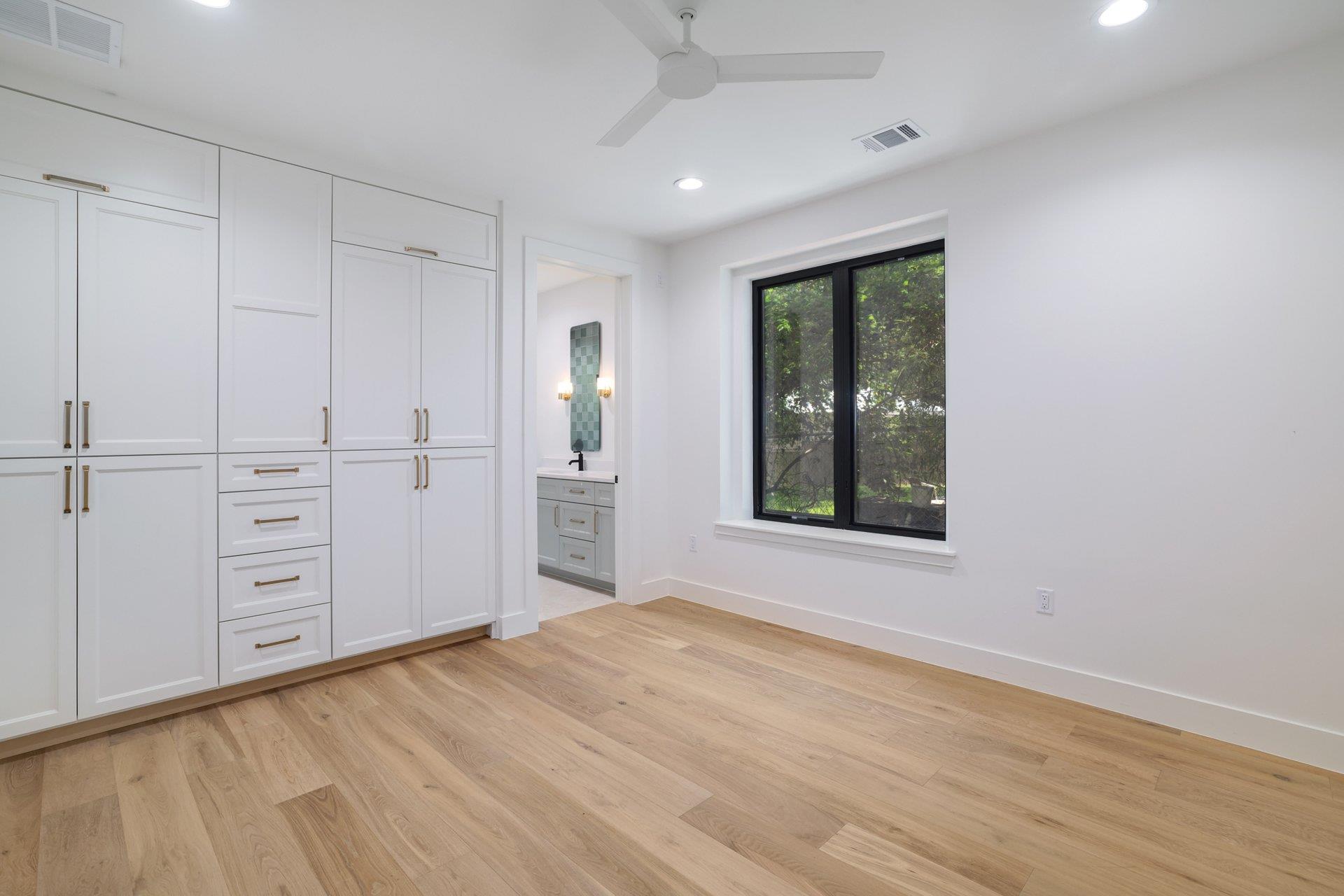 2411 McCall Rd, Austin, TX 78703