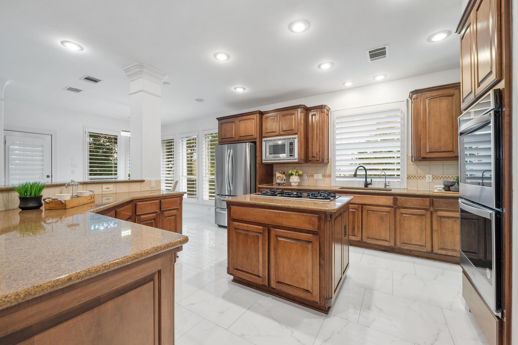 9604 Big View Dr, Austin, TX 78730