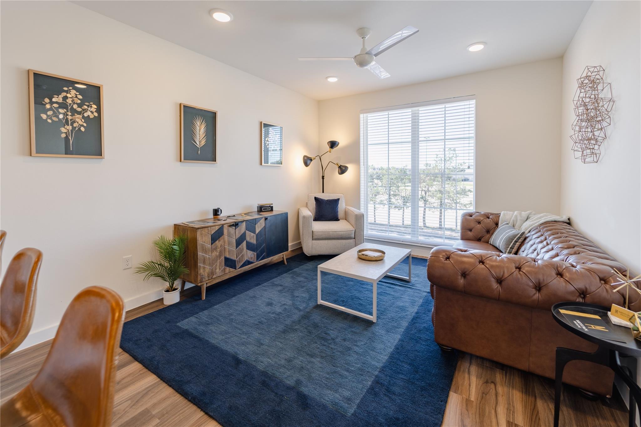 604 E Highland Mall Blvd # 418-402, Austin, TX 78752