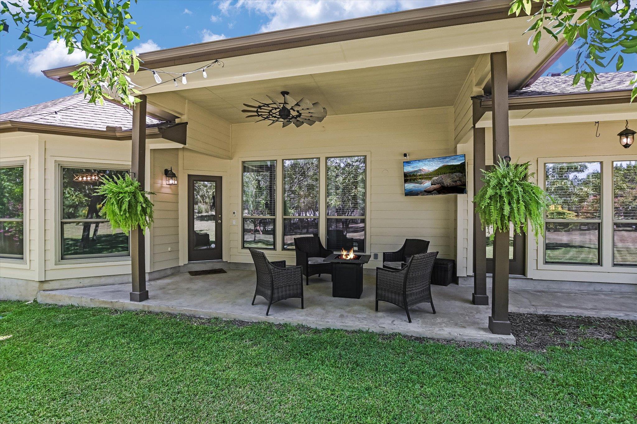 629 Speed Horse, Liberty Hill, TX 78642