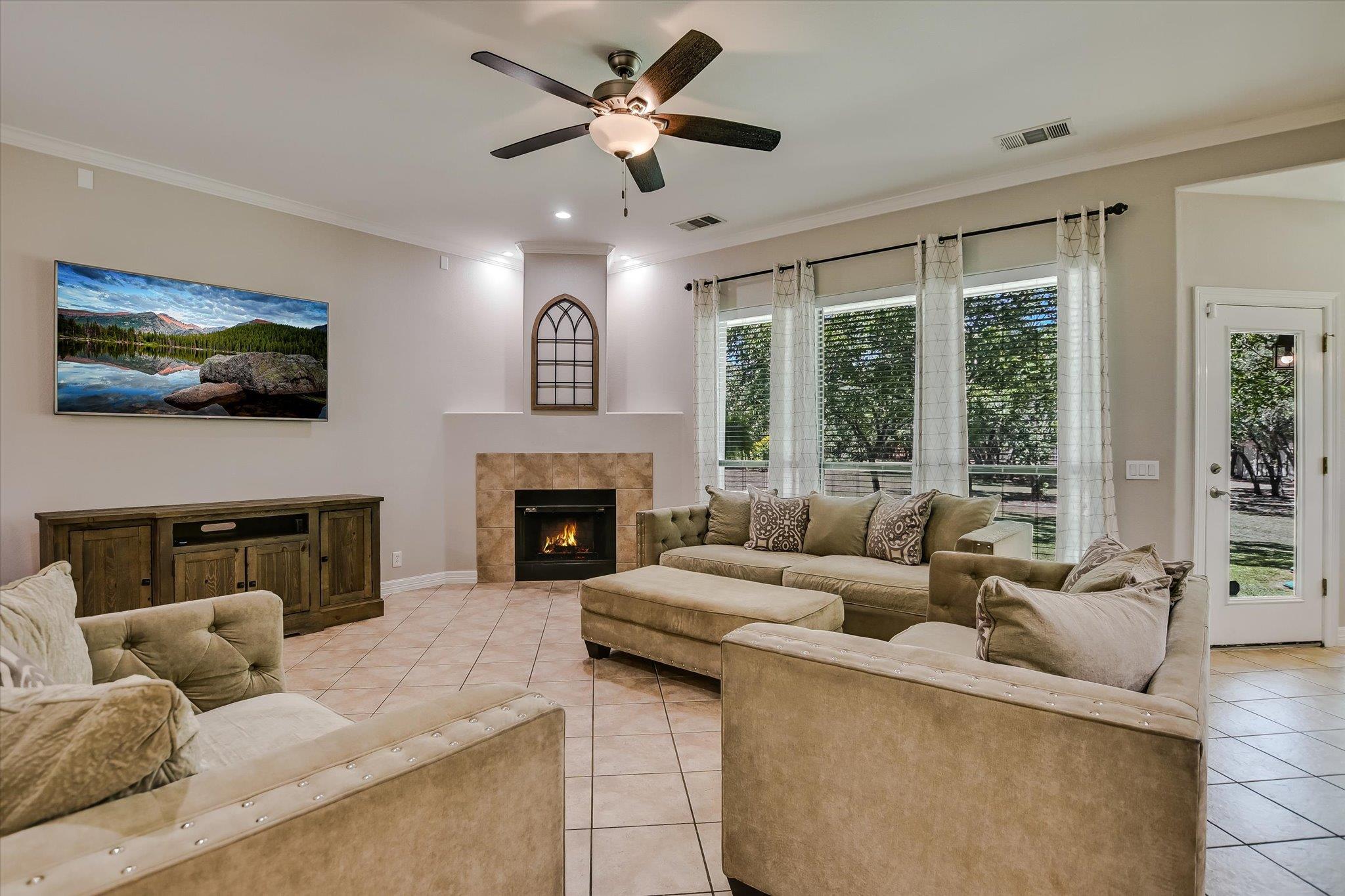629 Speed Horse, Liberty Hill, TX 78642