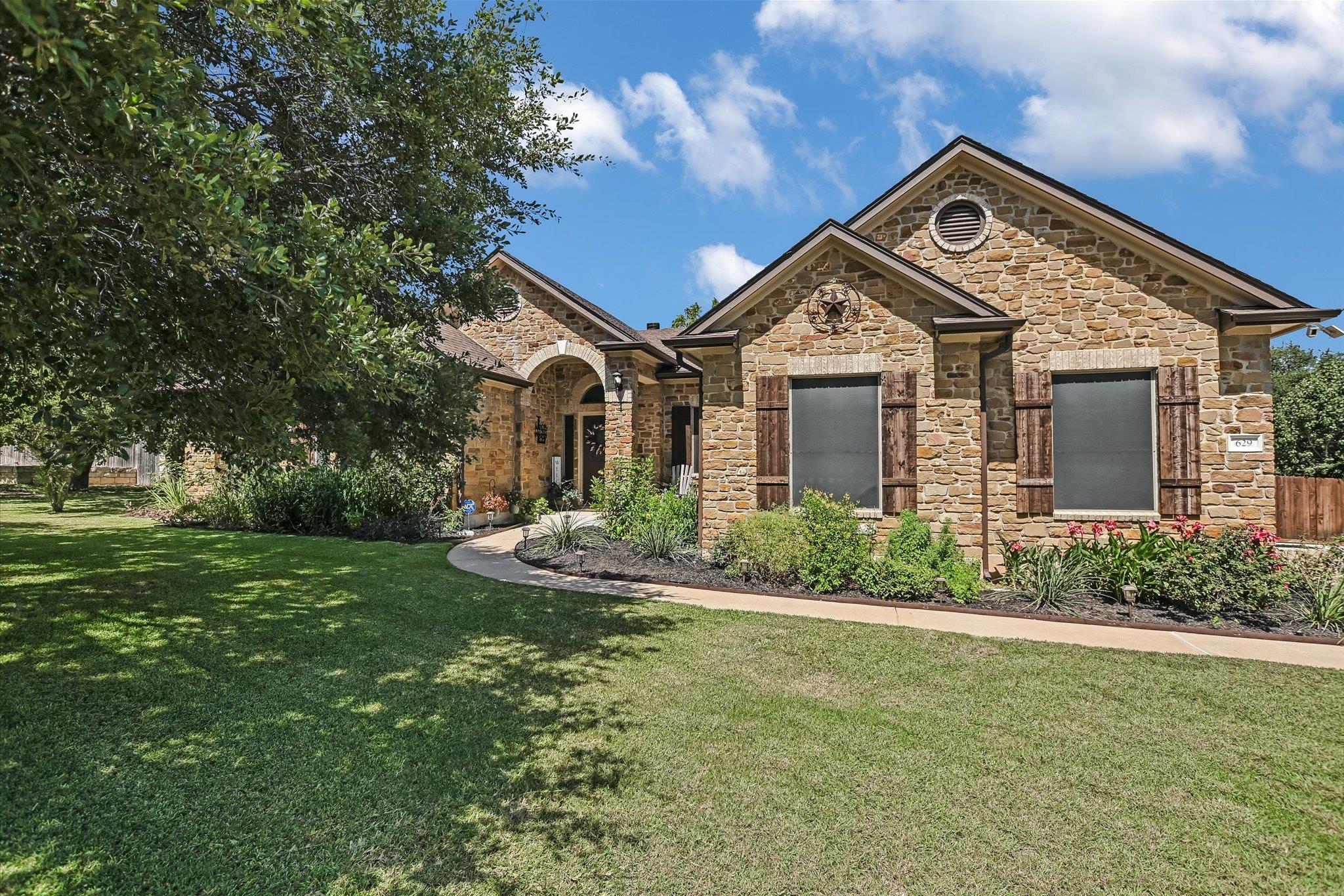 629 Speed Horse, Liberty Hill, TX 78642