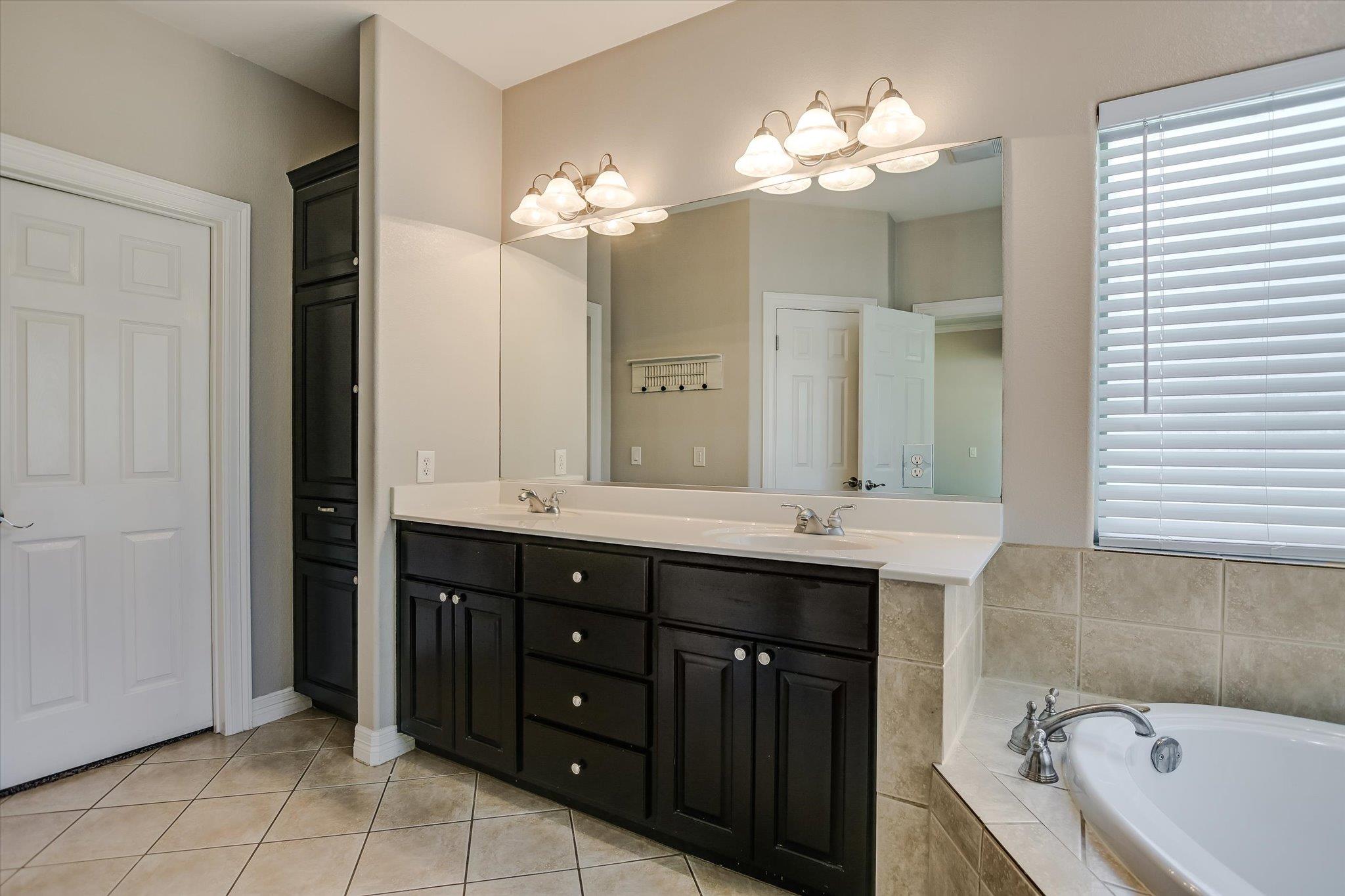 629 Speed Horse, Liberty Hill, TX 78642