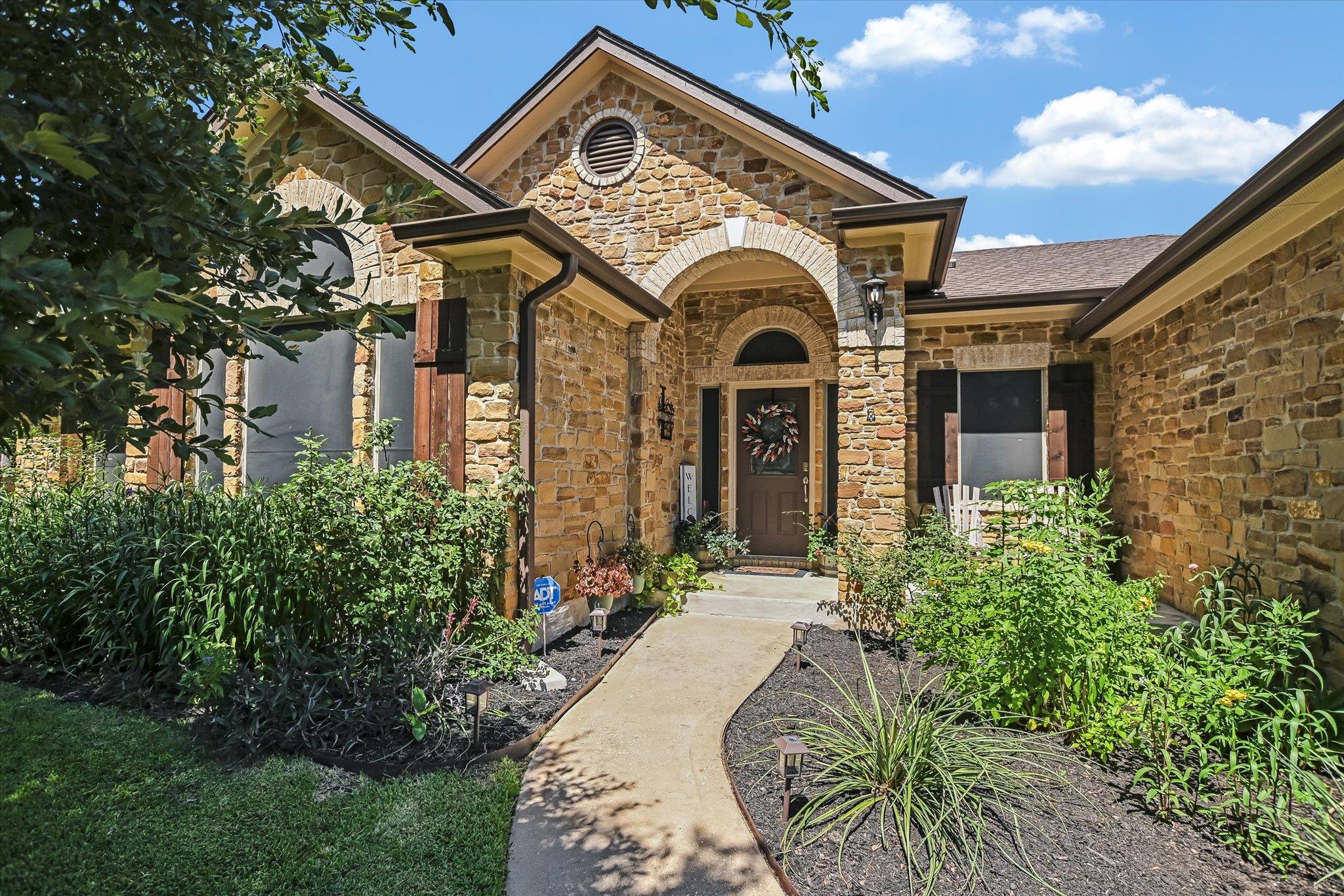 629 Speed Horse, Liberty Hill, TX 78642