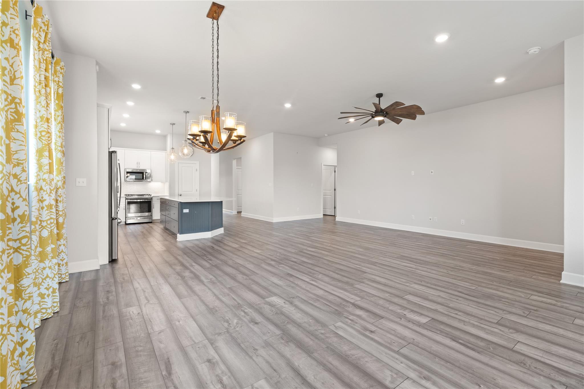 404 Simmental Loop, Hutto, TX 78634