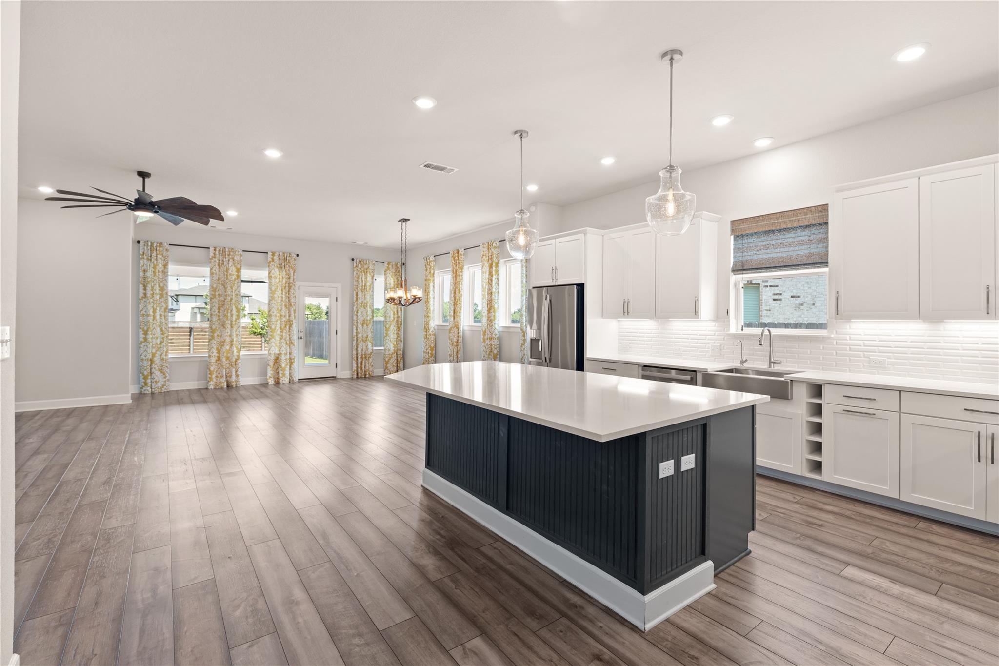 404 Simmental Loop, Hutto, TX 78634