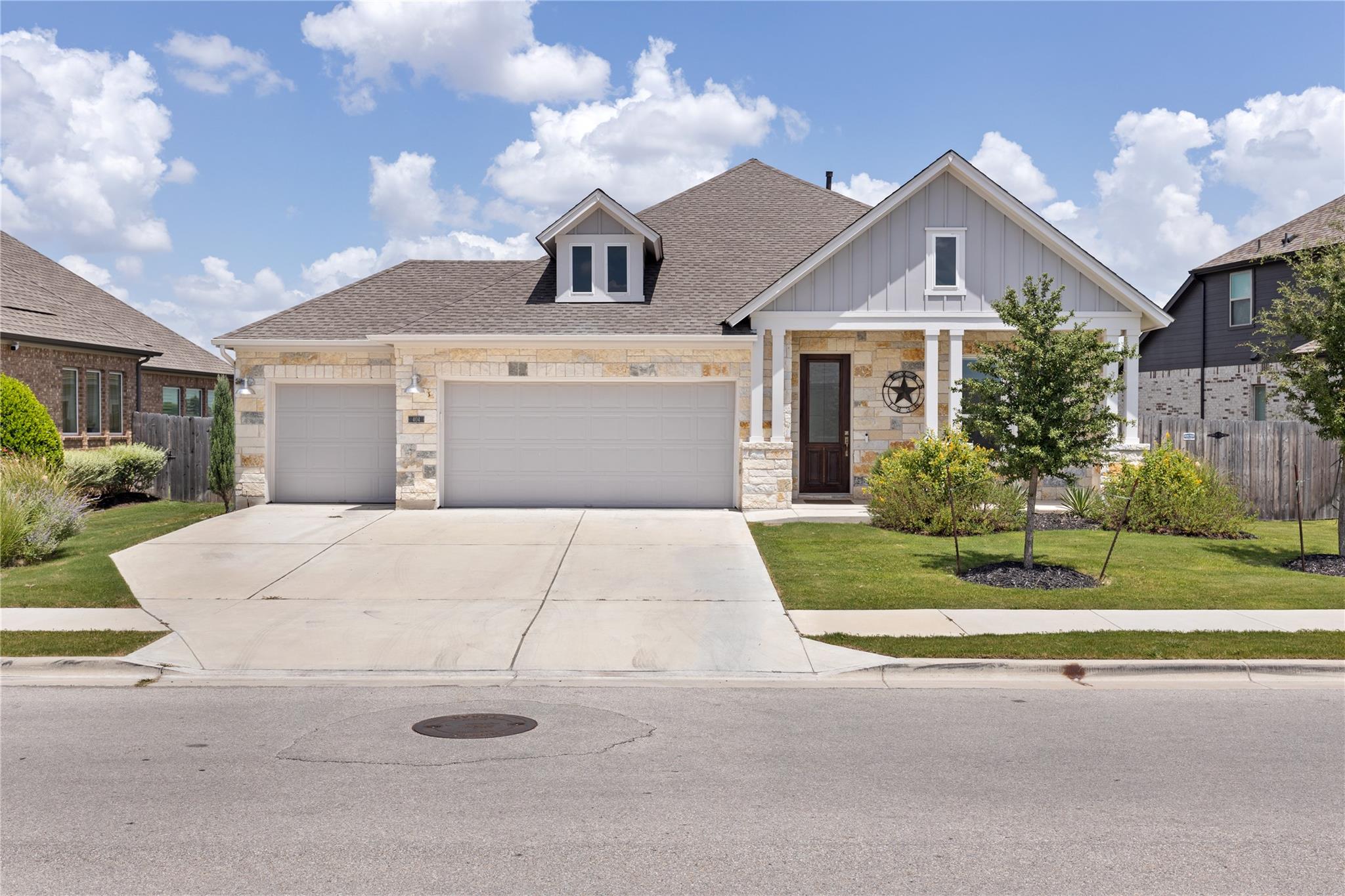 404 Simmental Loop, Hutto, TX 78634