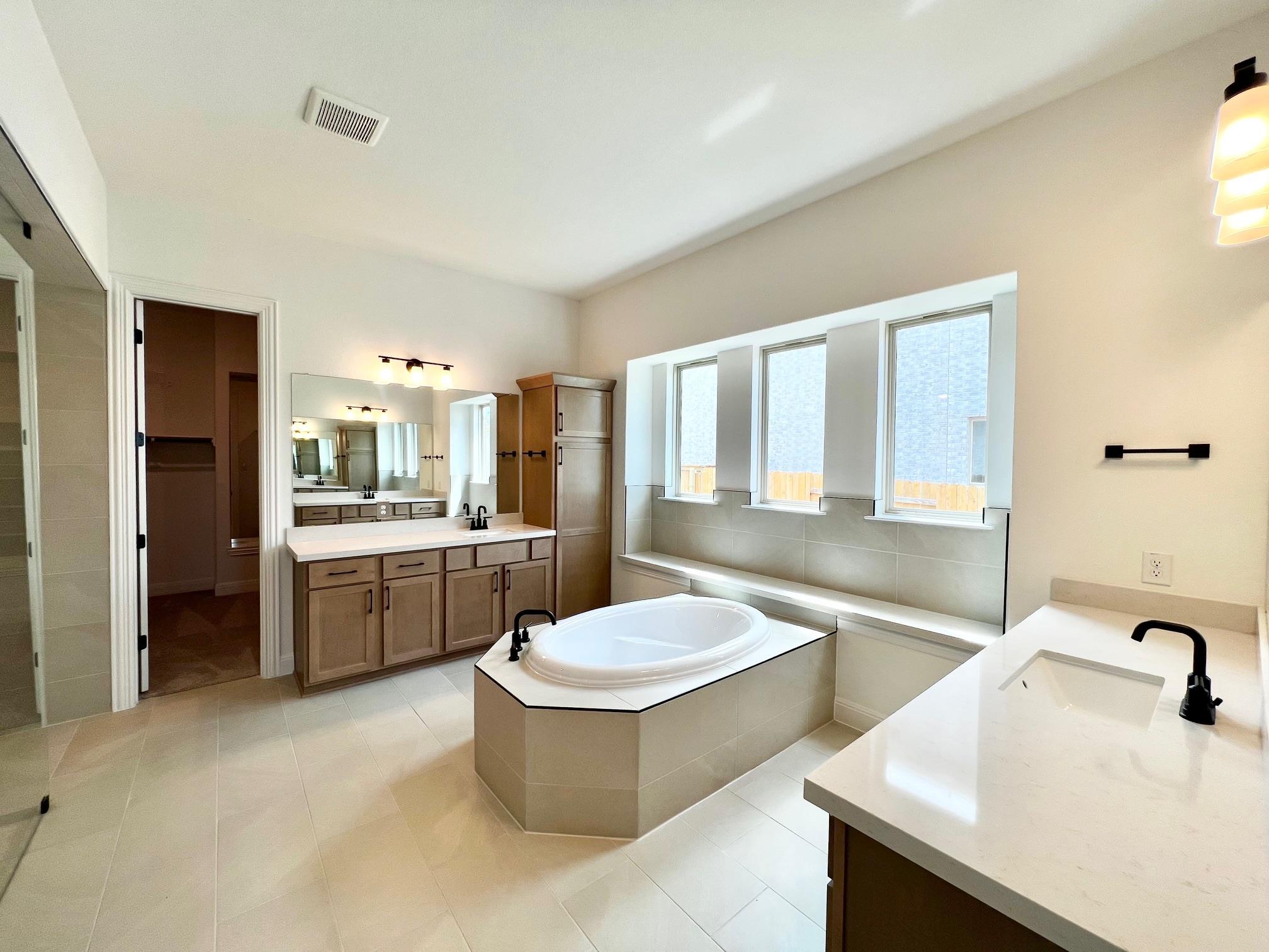 132 Rocky River Rd, Georgetown, TX 78628