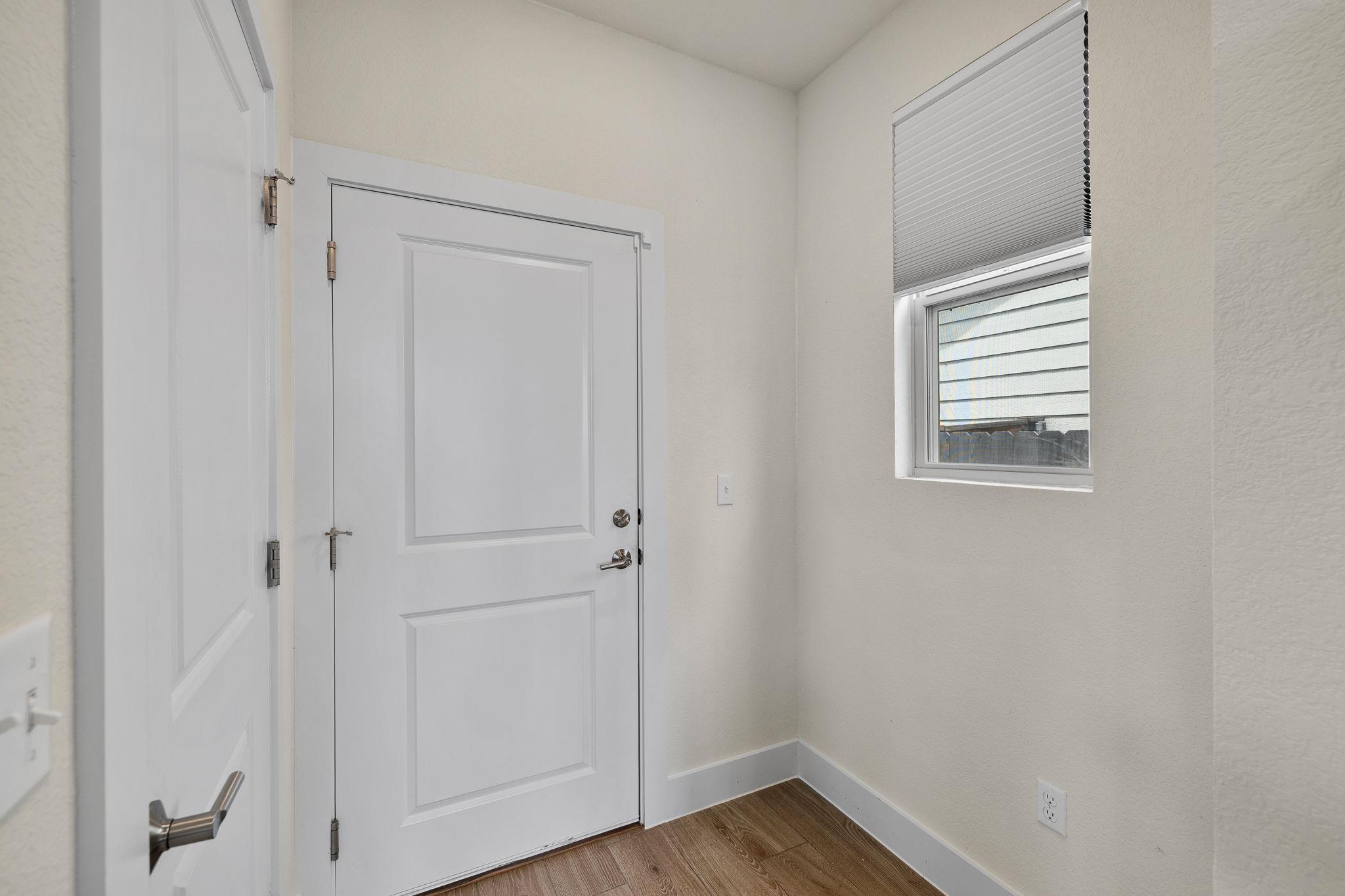 6205 Dumfries Ln, Austin, TX 78744