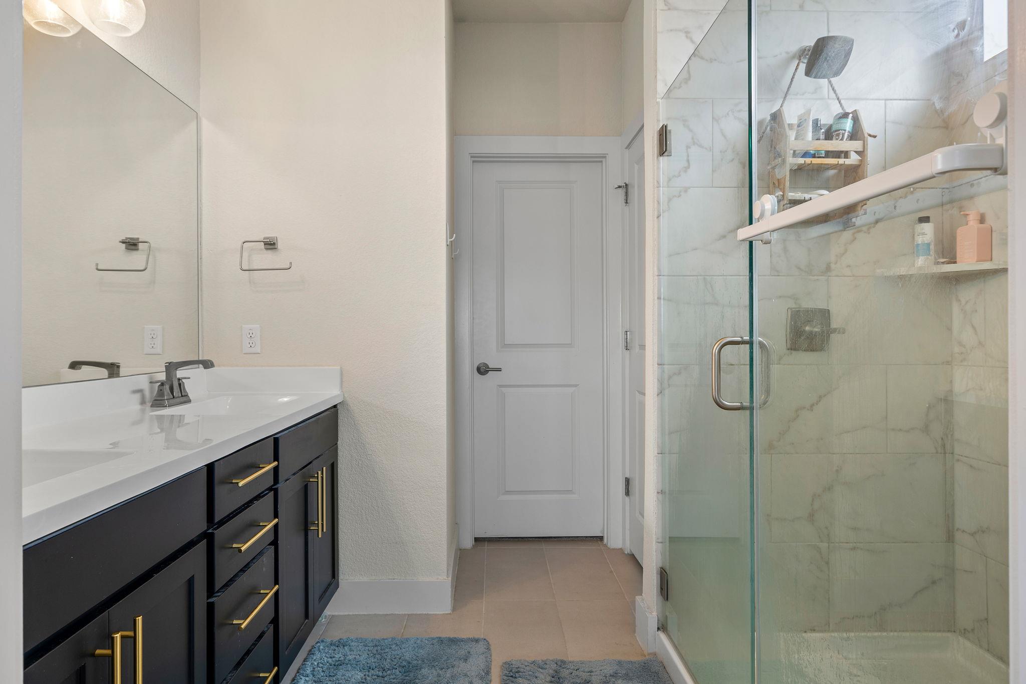 6205 Dumfries Ln, Austin, TX 78744