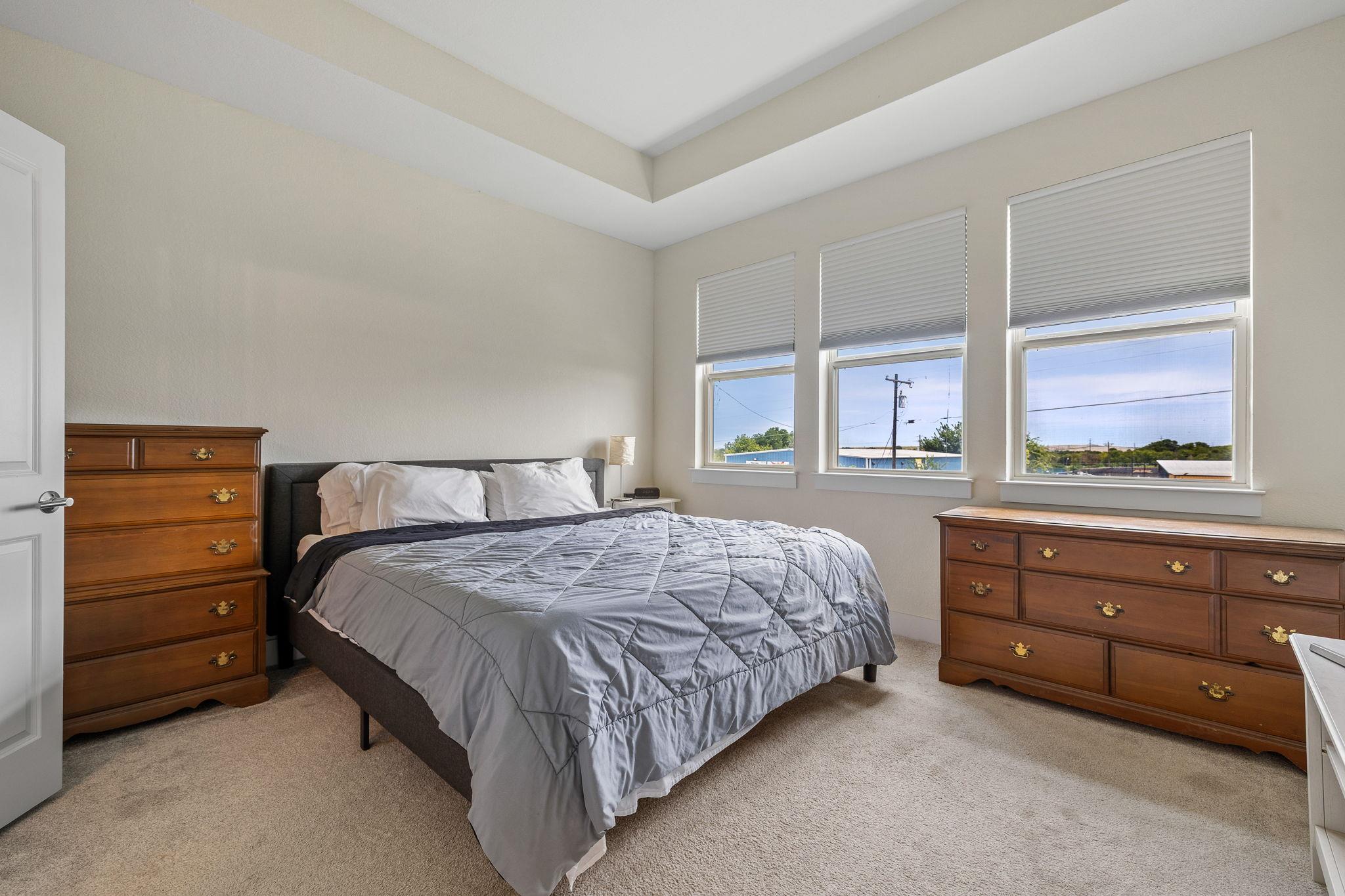 6205 Dumfries Ln, Austin, TX 78744