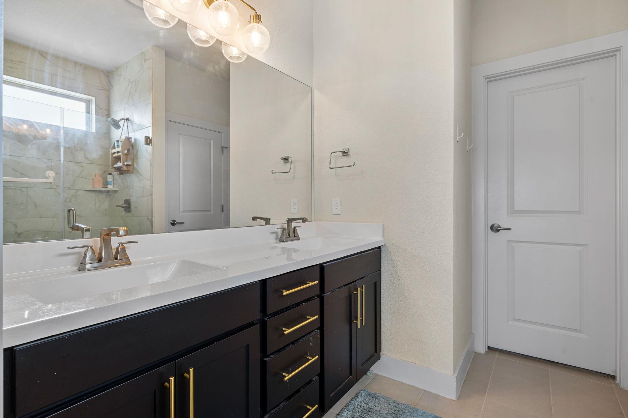 6205 Dumfries Ln, Austin, TX 78744