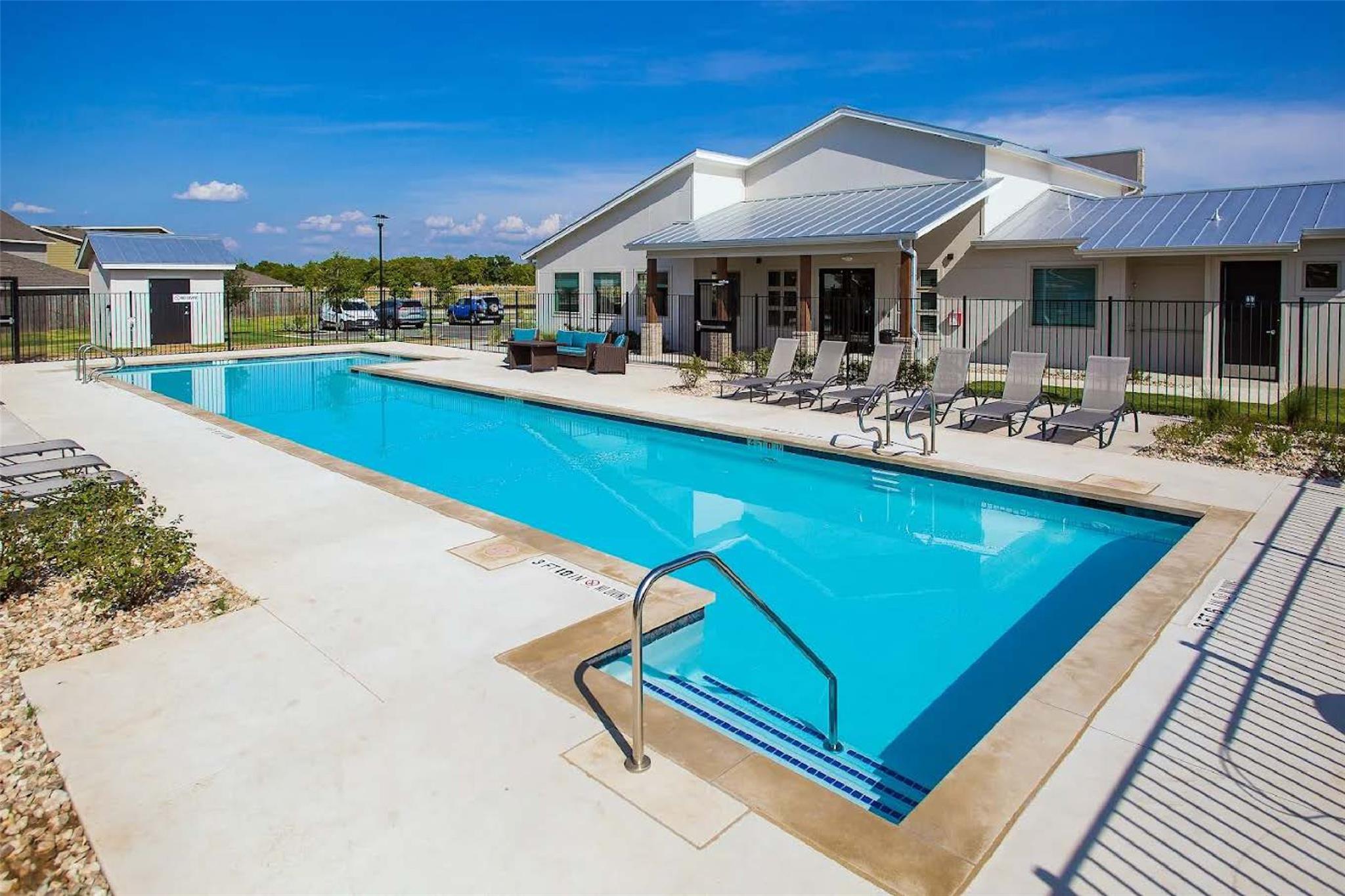 6205 Dumfries Ln, Austin, TX 78744