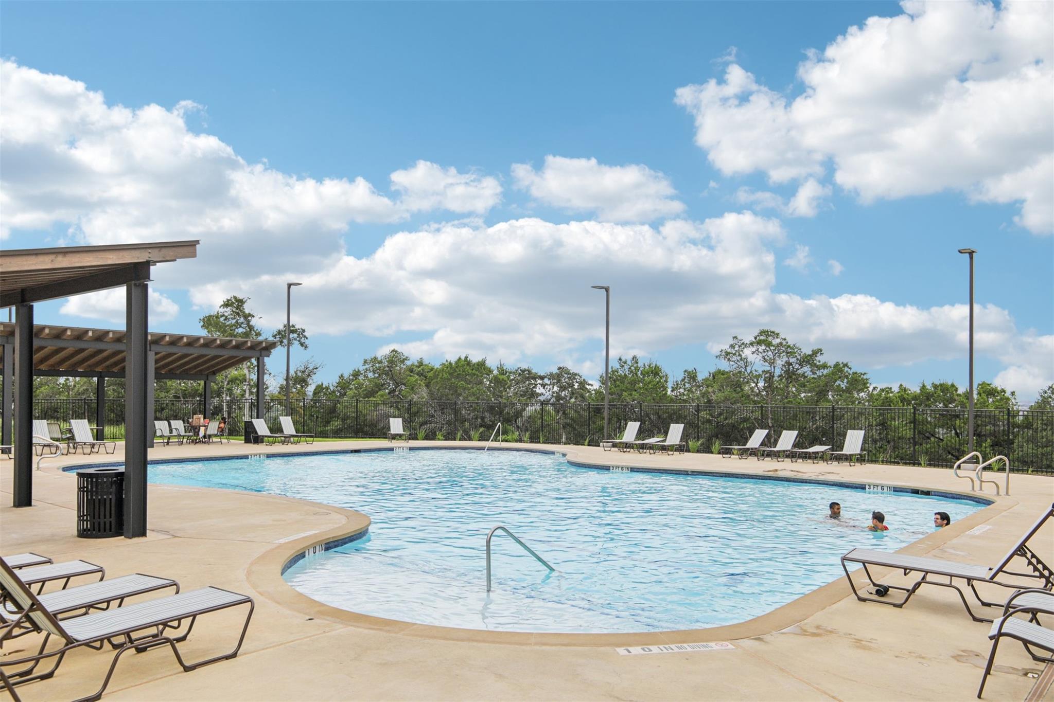 1012 Isaias Dr, Leander, TX 78641