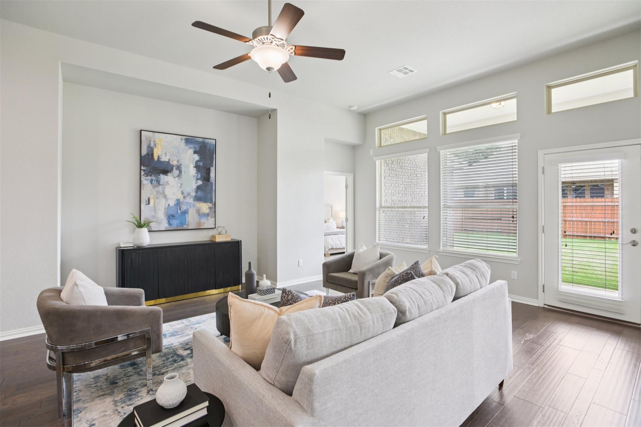 1012 Isaias Dr, Leander, TX 78641