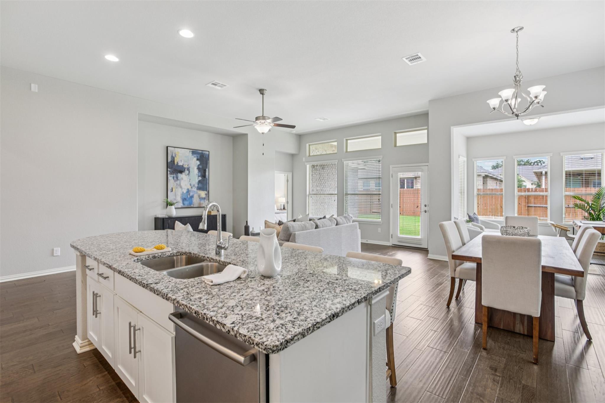 1012 Isaias Dr, Leander, TX 78641