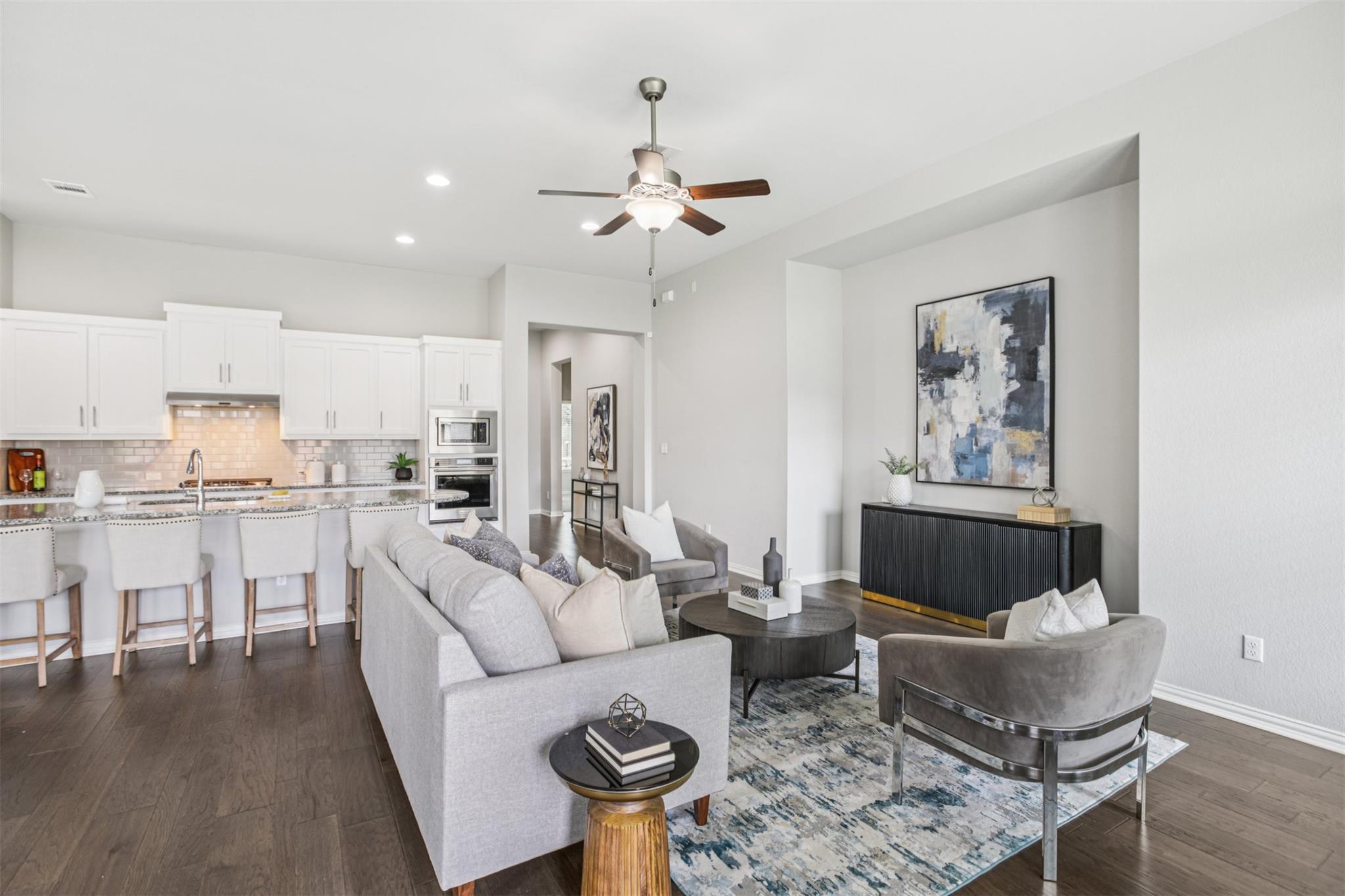 1012 Isaias Dr, Leander, TX 78641