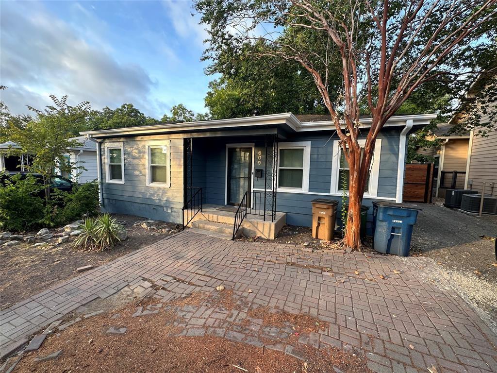 609 W North Loop Blvd, Austin, TX 78751