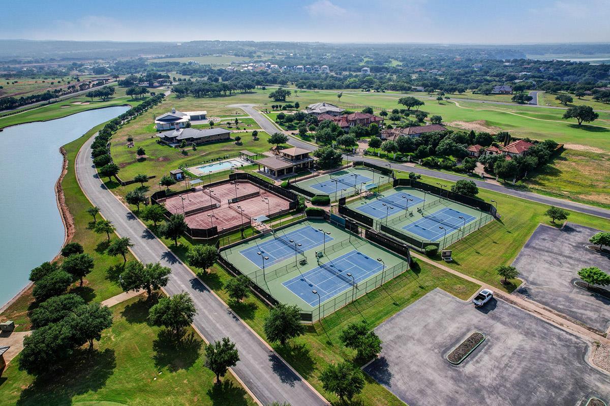 2918 Cliff Pt, Spicewood, TX 78669