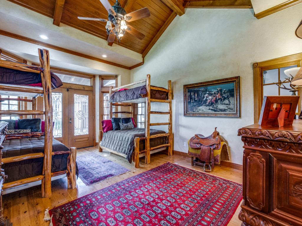 160 Wimberley Ranch Dr, Wimberley, TX 78676