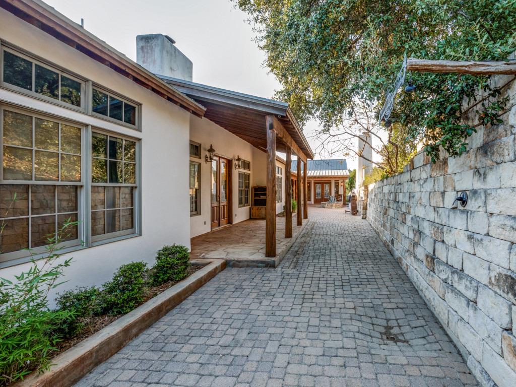 160 Wimberley Ranch Dr, Wimberley, TX 78676