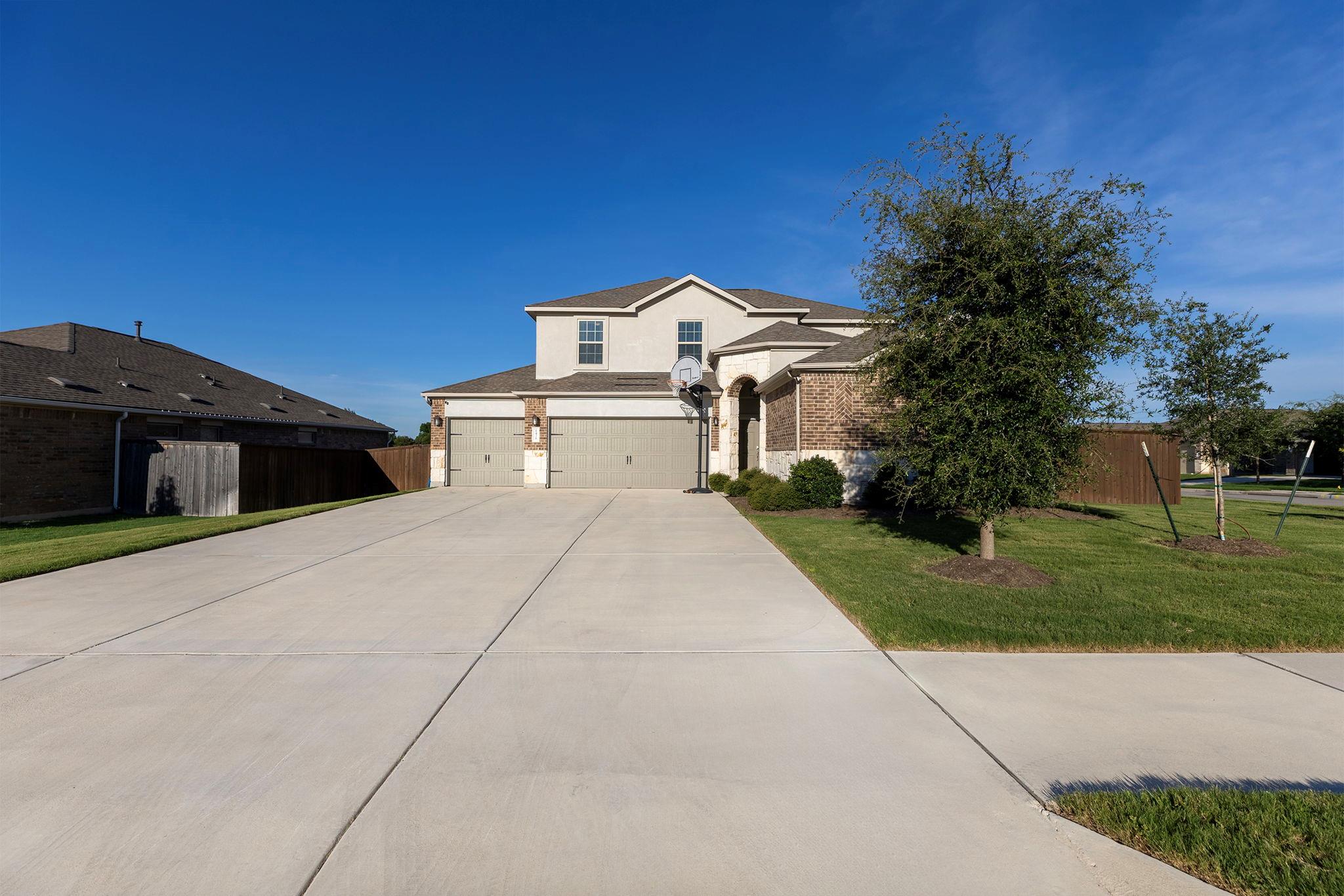 1428 Chad Dr Dr, Round Rock, TX 78665