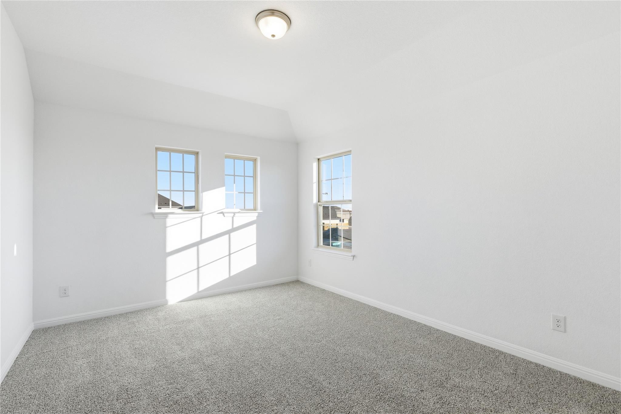 13704 Scarlett Song Dr, Elgin, TX 78621