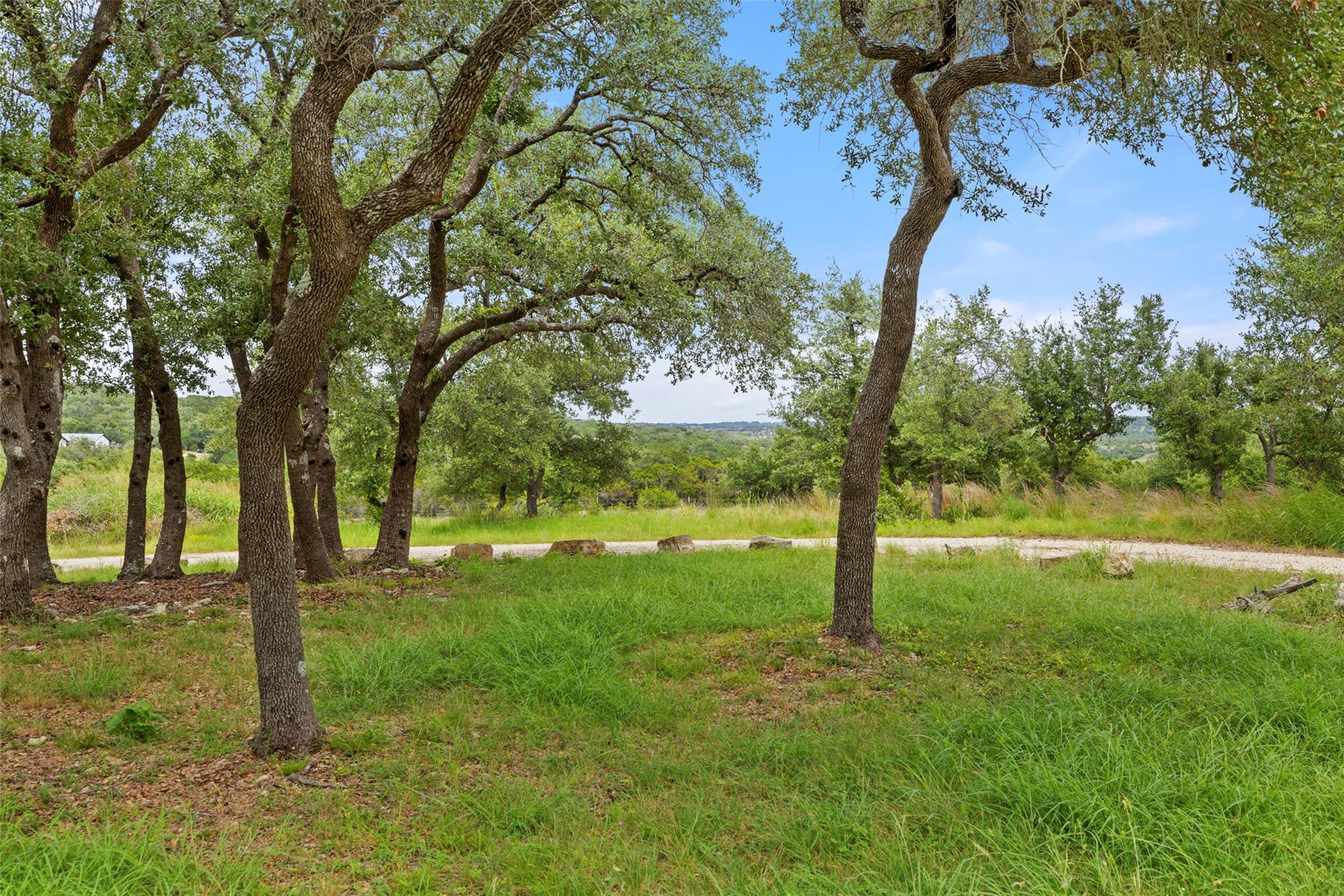 270 Rollin N Ranch Rd, Blanco, TX 78606