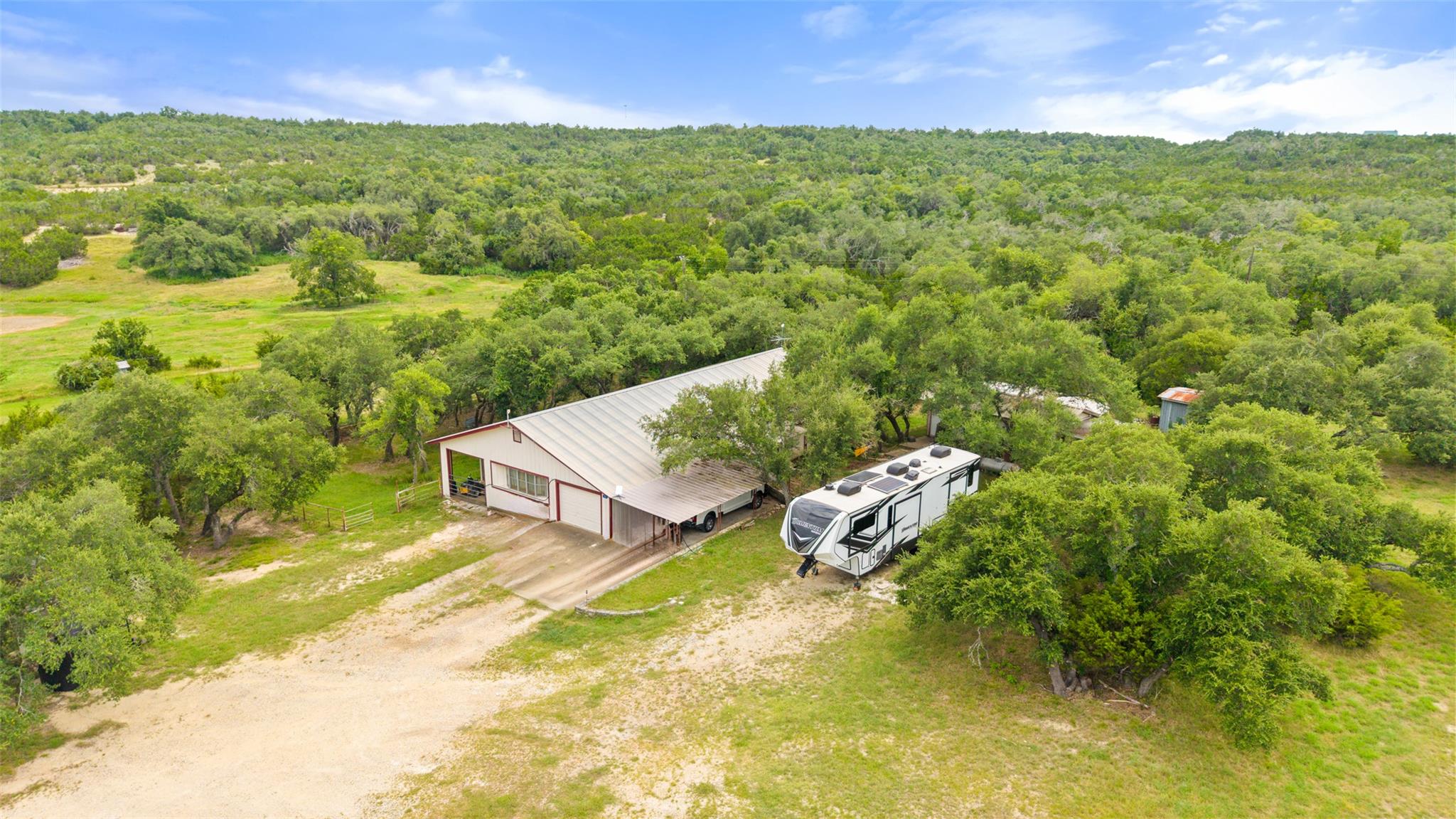 270 Rollin N Ranch Rd, Blanco, TX 78606