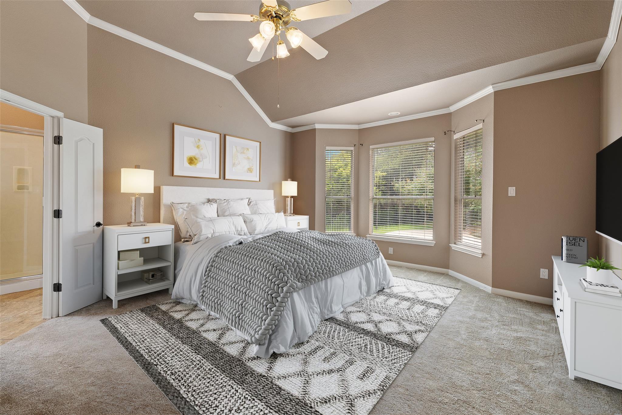 270 Rollin N Ranch Rd, Blanco, TX 78606