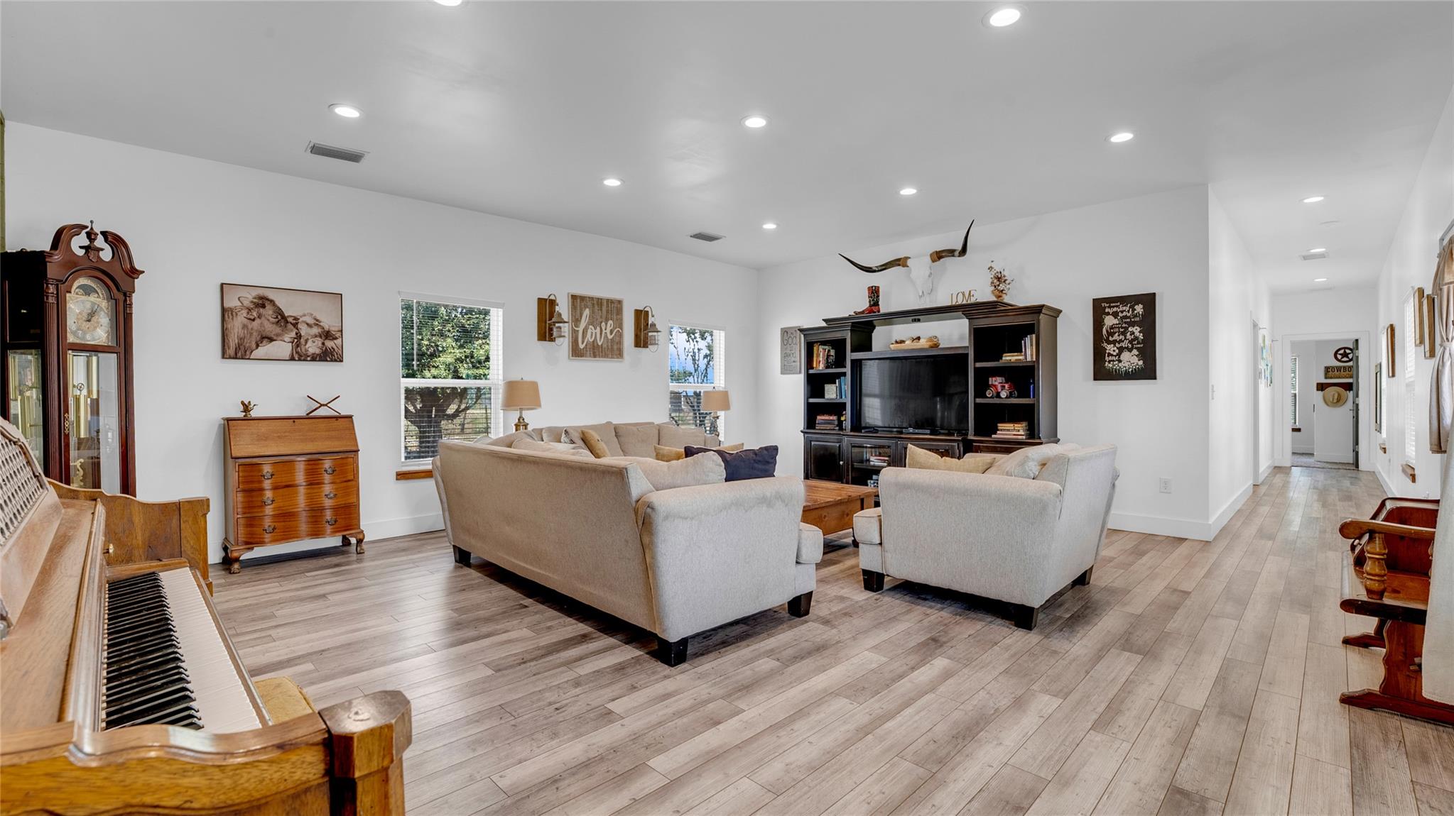 10927 County Road 272, Bertram, TX 78605