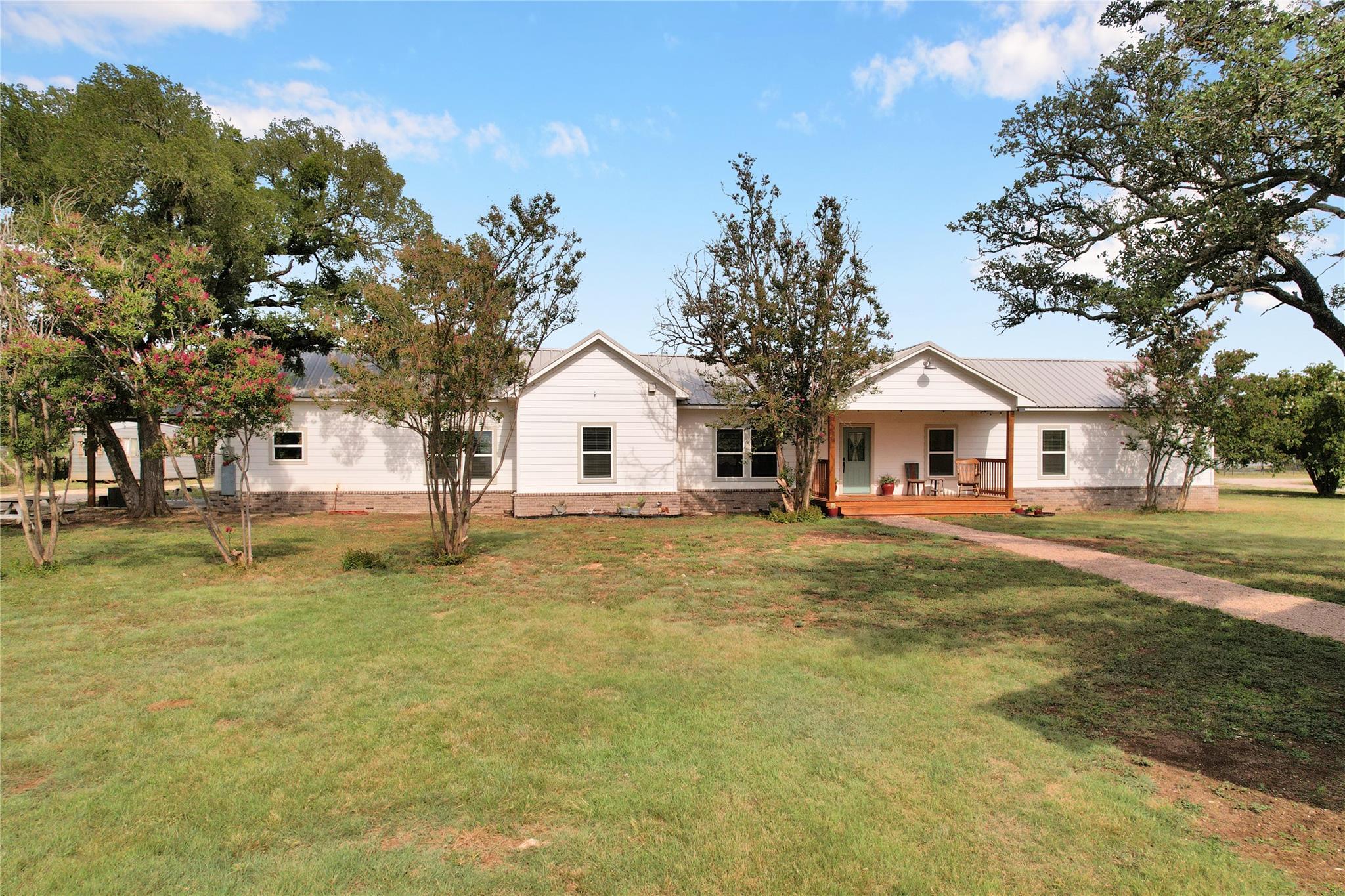 10927 County Road 272, Bertram, TX 78605