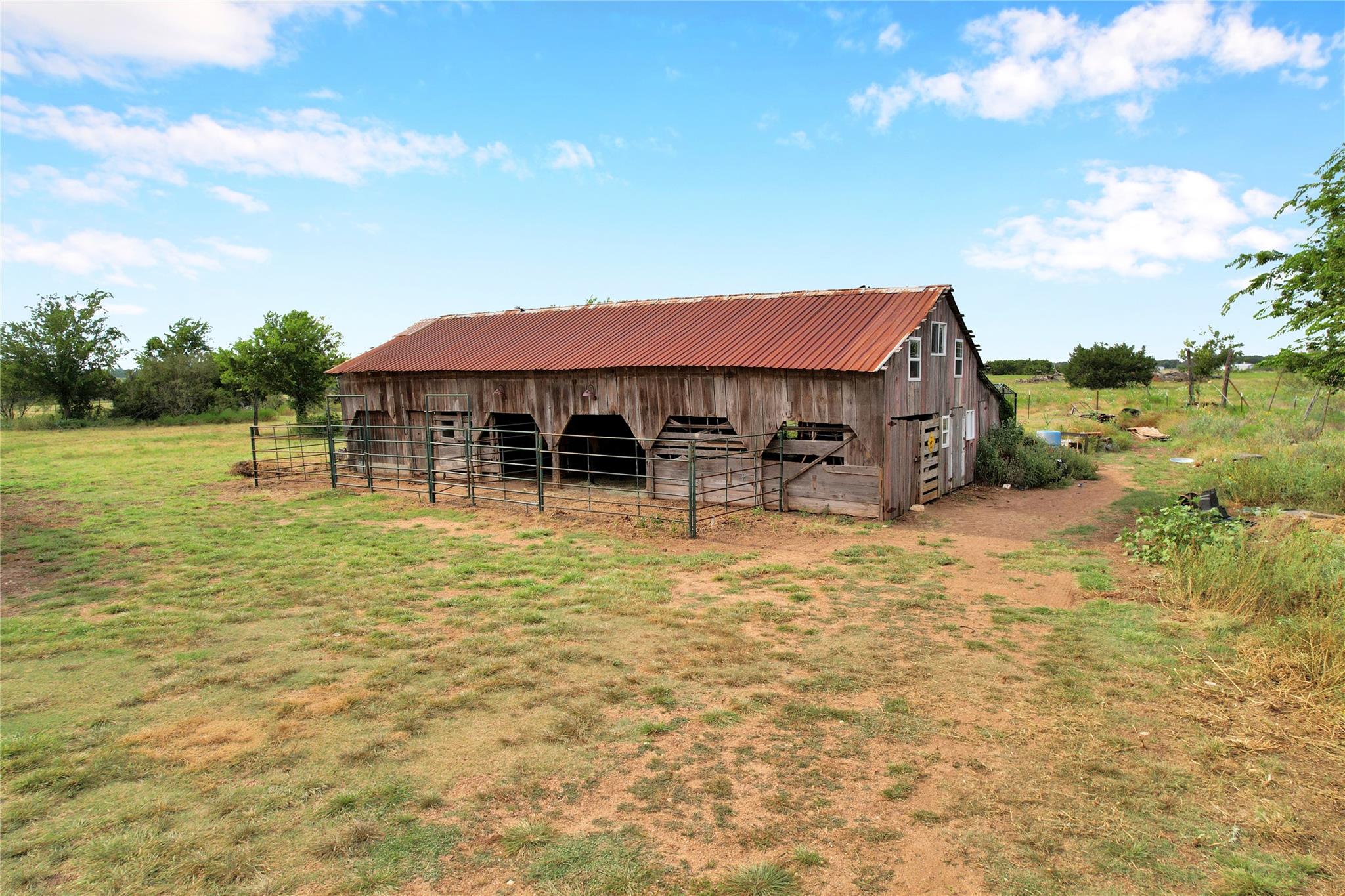 10927 County Road 272, Bertram, TX 78605