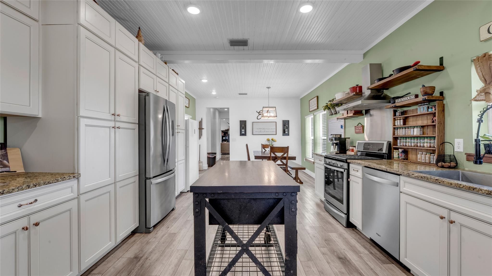 10927 County Road 272, Bertram, TX 78605