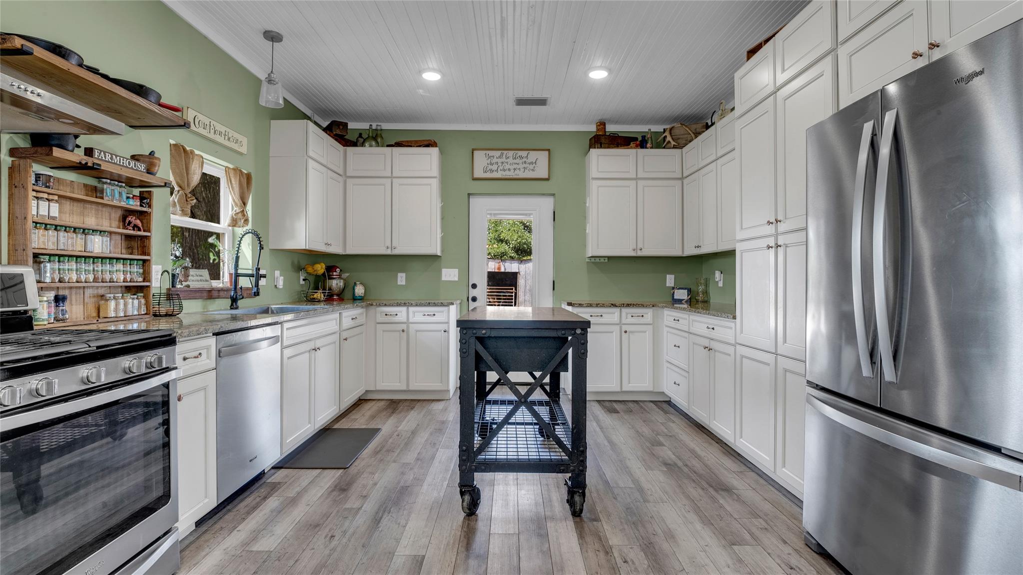 10927 County Road 272, Bertram, TX 78605