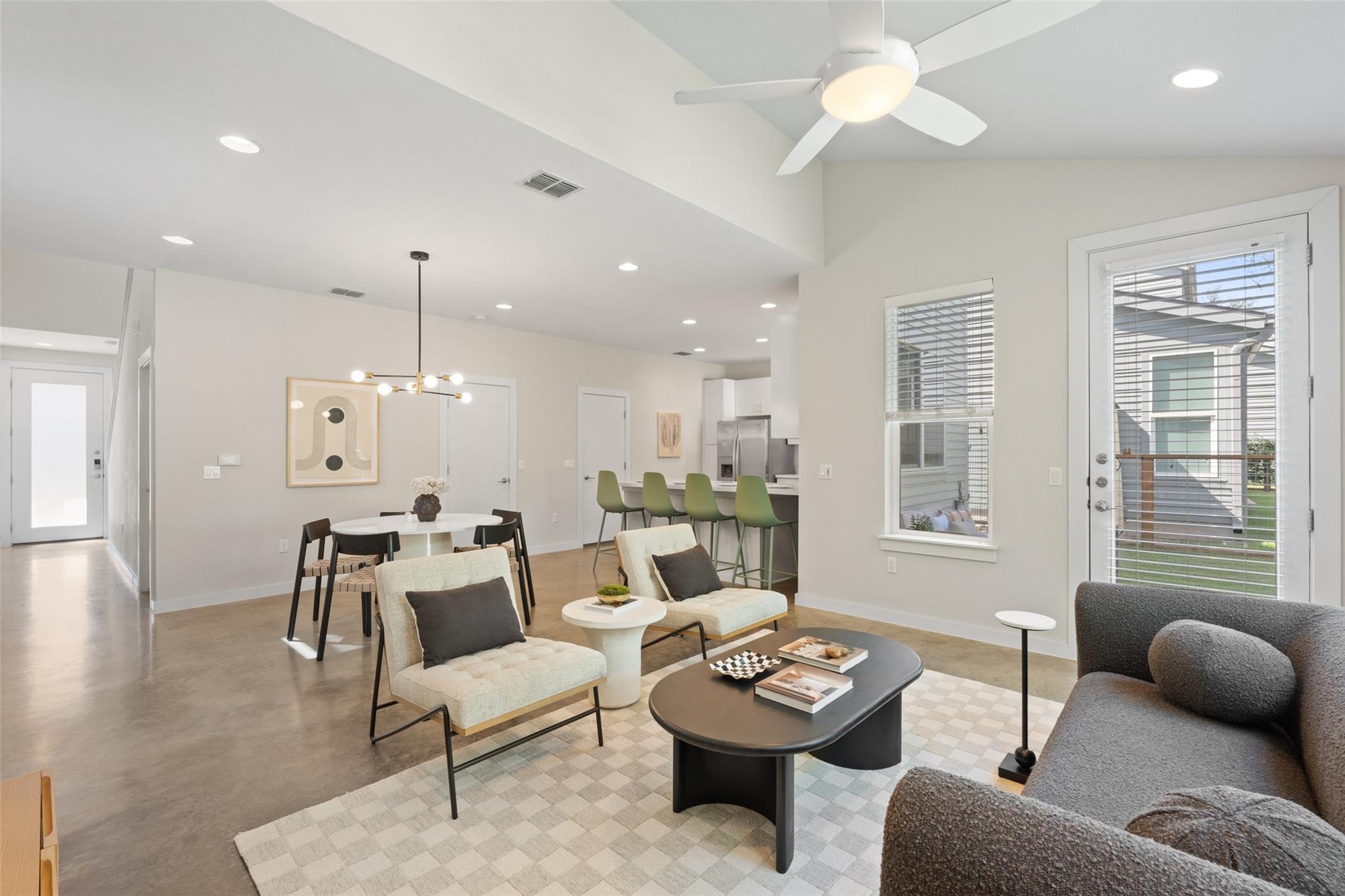 3001 Del Curto Rd # 11, Austin, TX 78704