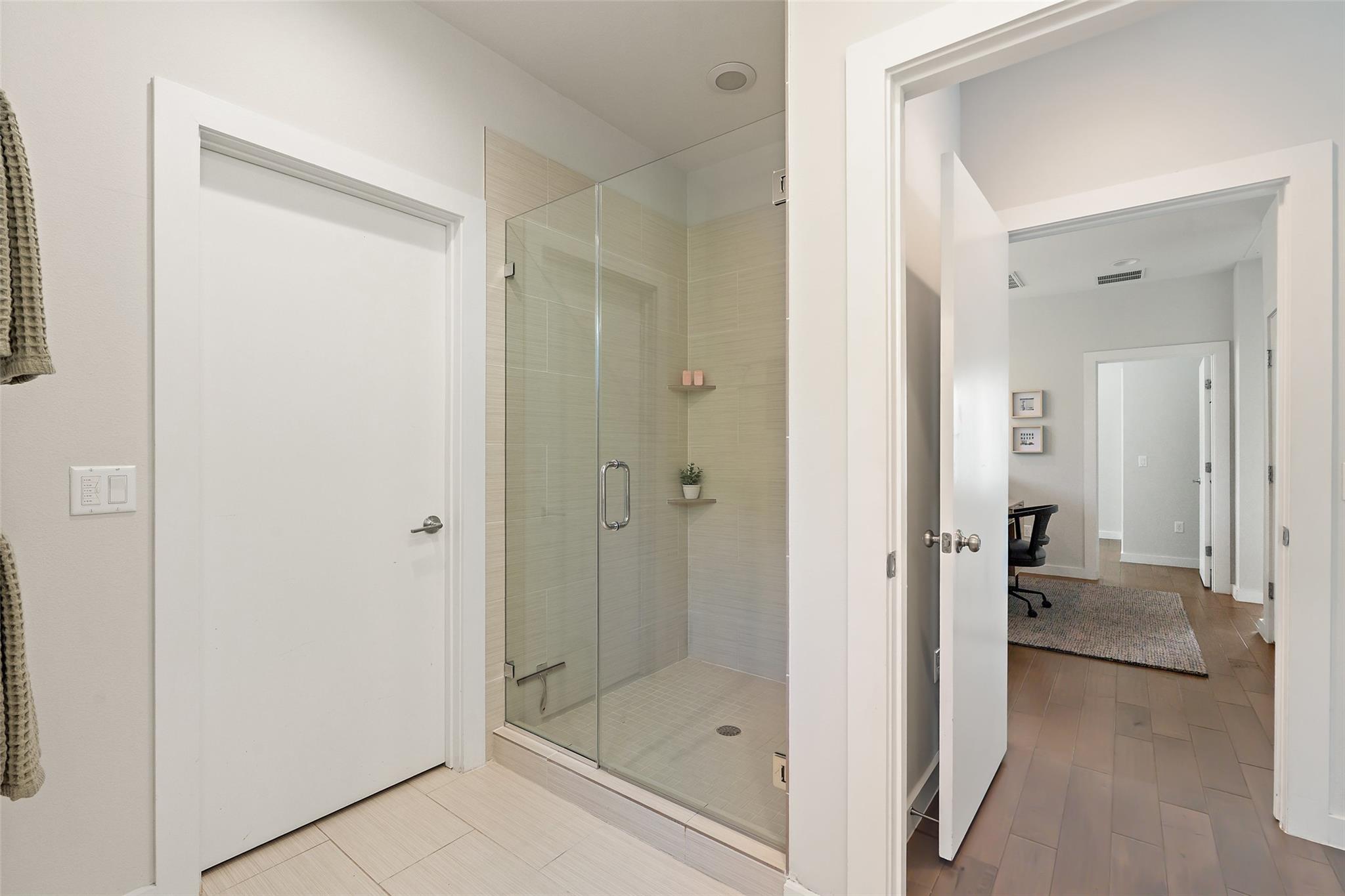 3001 Del Curto Rd # 11, Austin, TX 78704