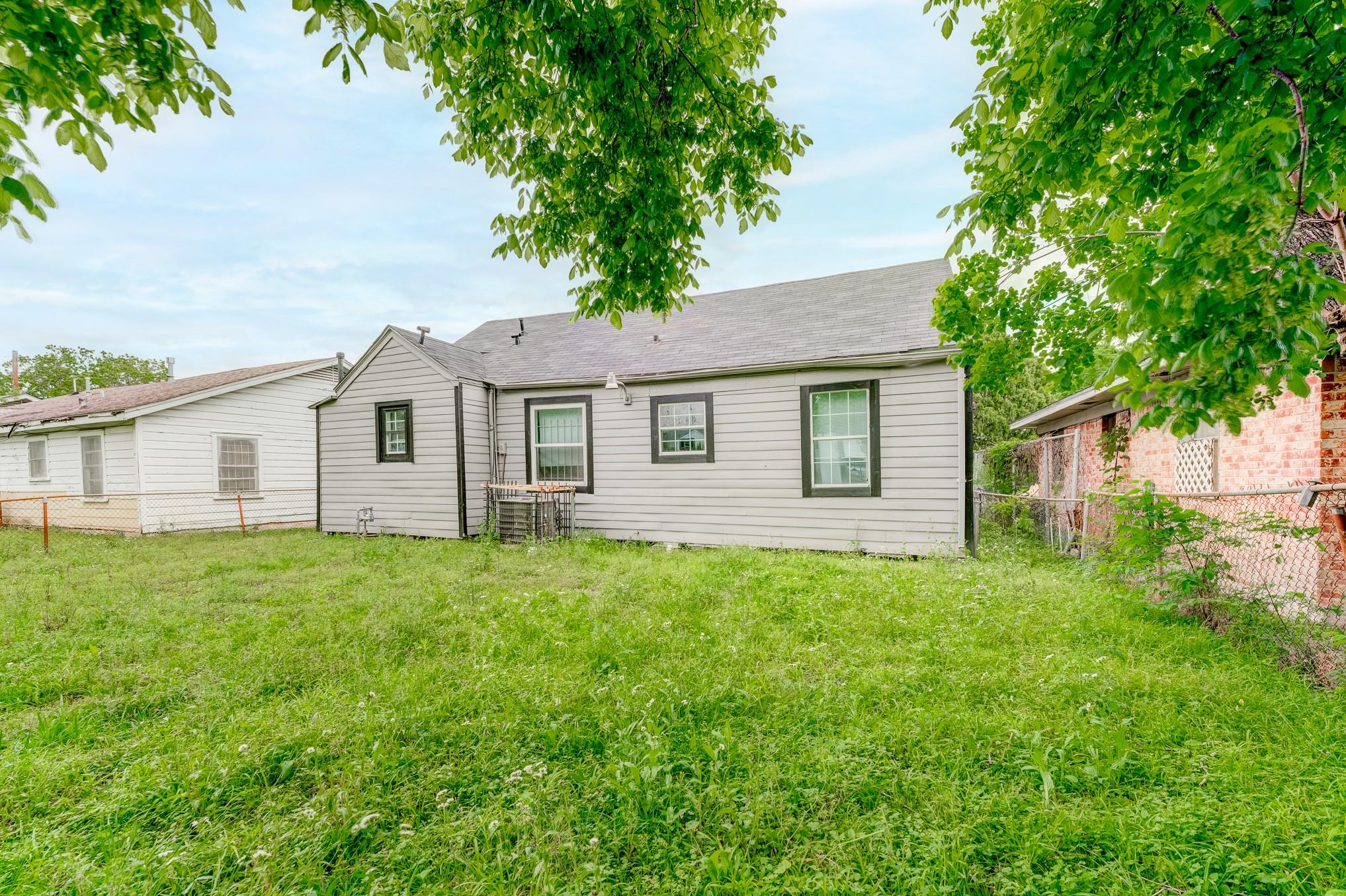 6810 Eastwood St, Houston, TX 77021