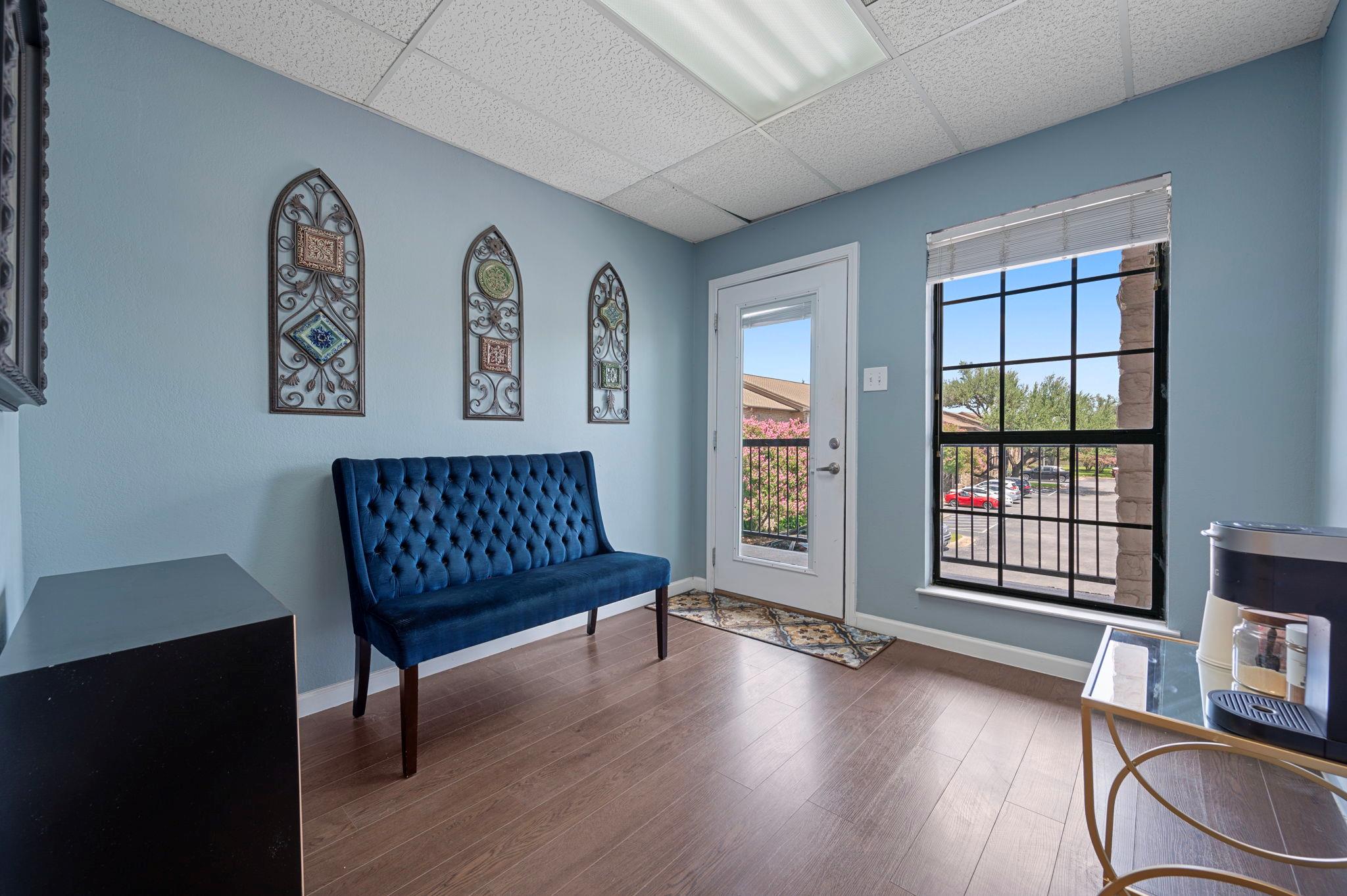 13740 N Highway 183 Highway # N6, Austin, TX 78750