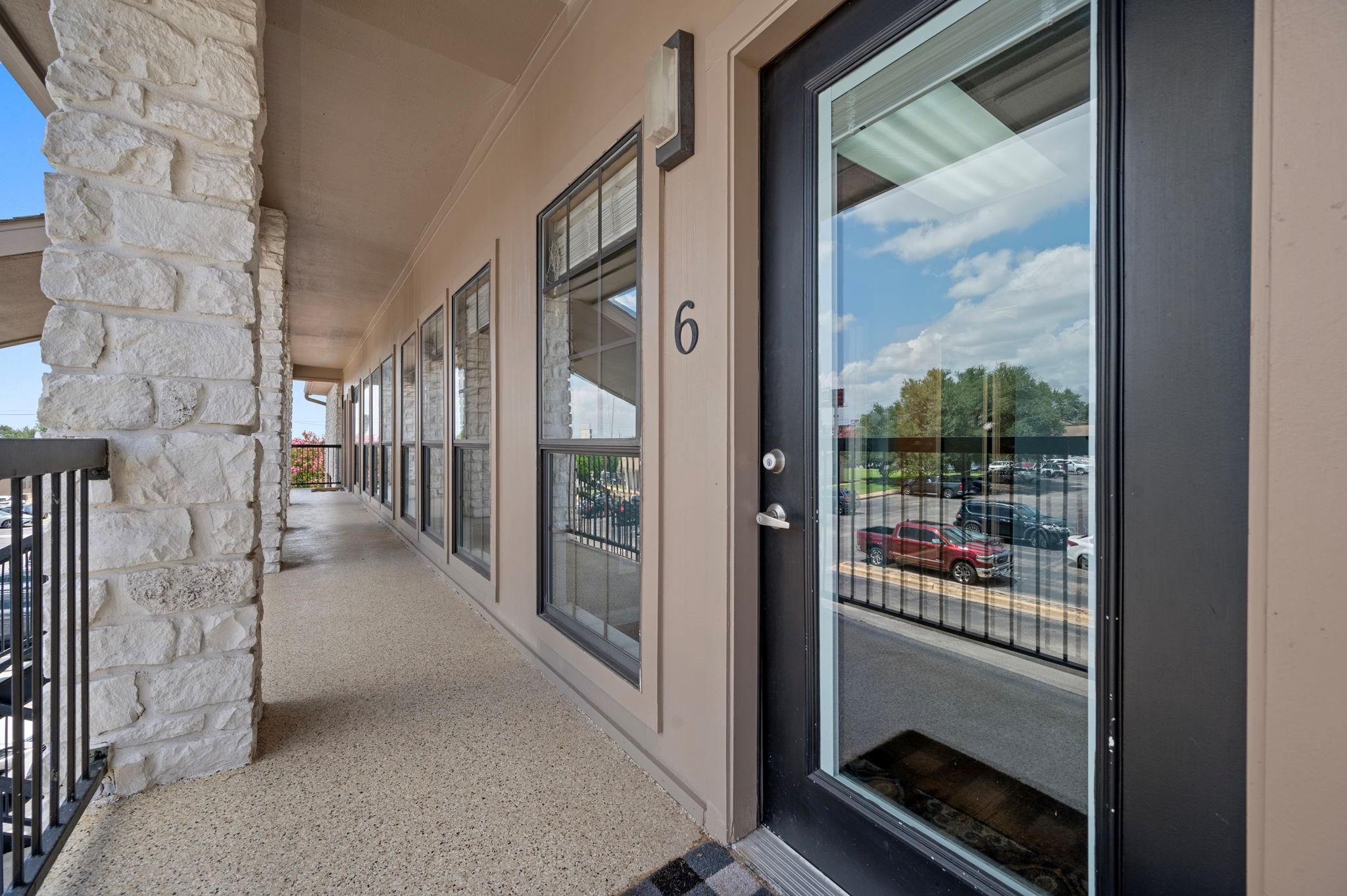 13740 N Highway 183 Highway # N6, Austin, TX 78750