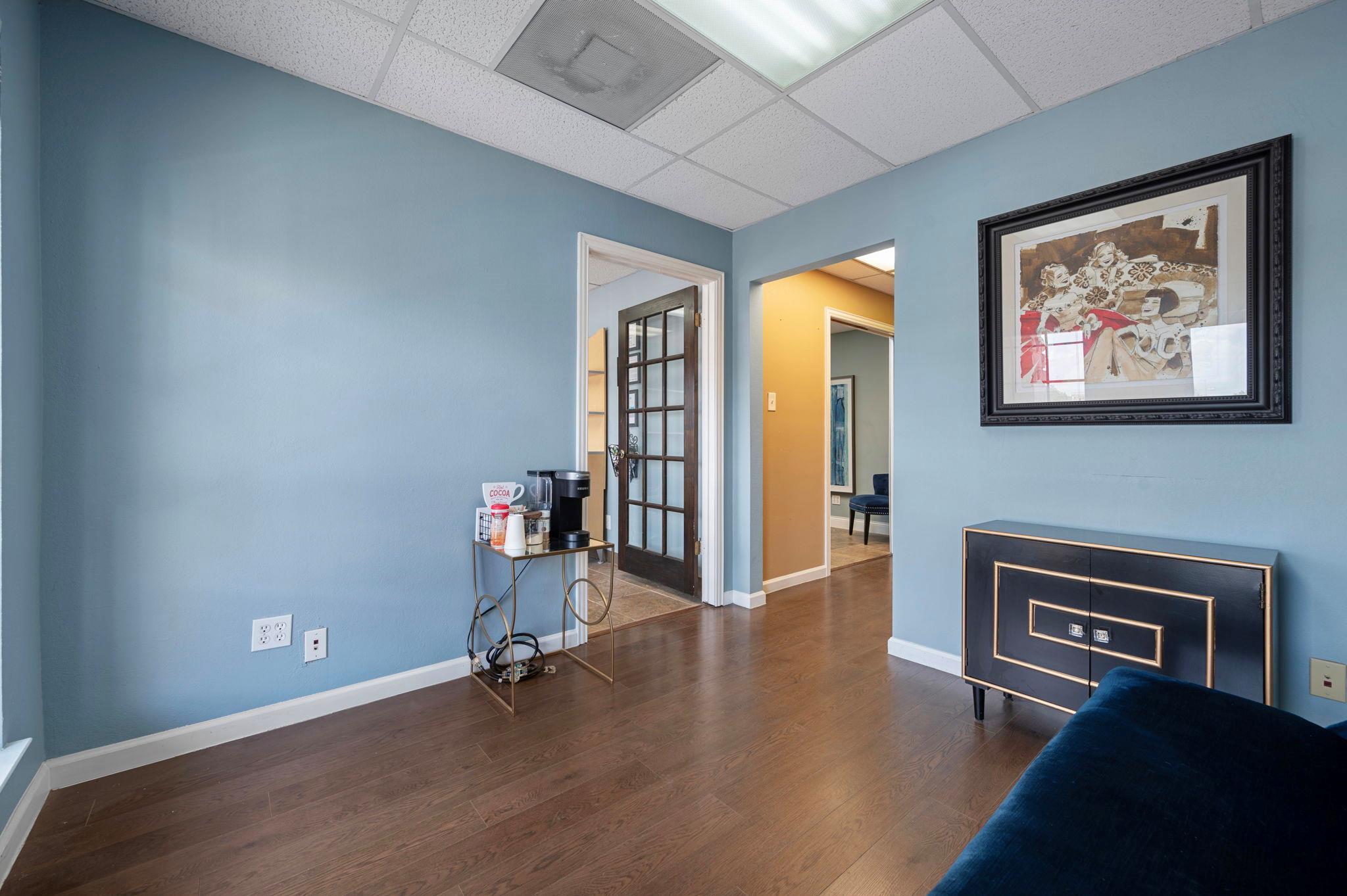 13740 N Highway 183 Highway # N6, Austin, TX 78750