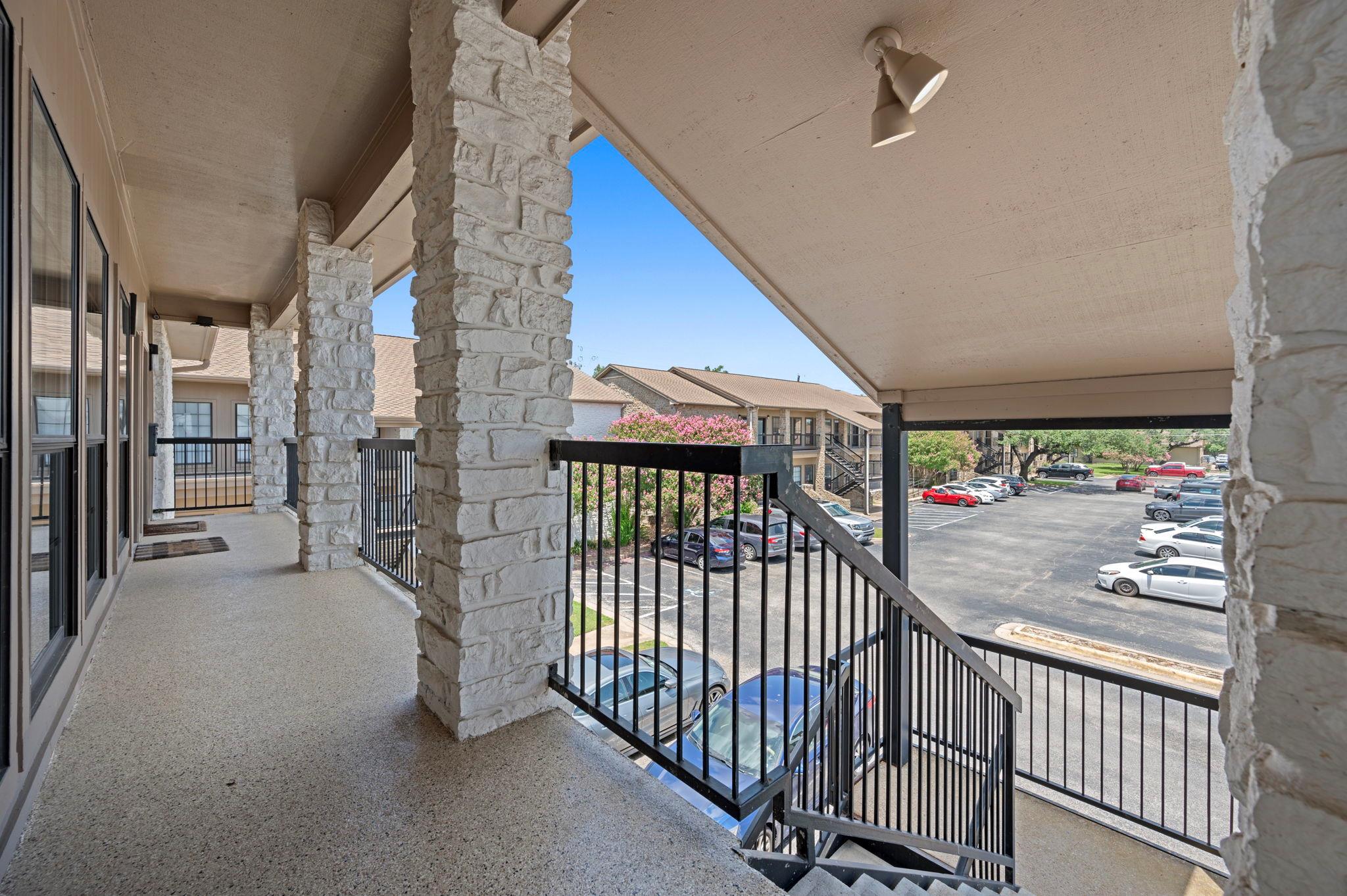 13740 N Highway 183 Highway # N6, Austin, TX 78750