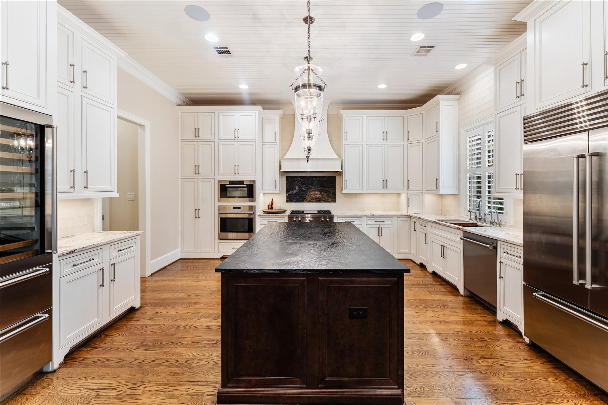 2109 Bancroft St, Houston, TX 77027