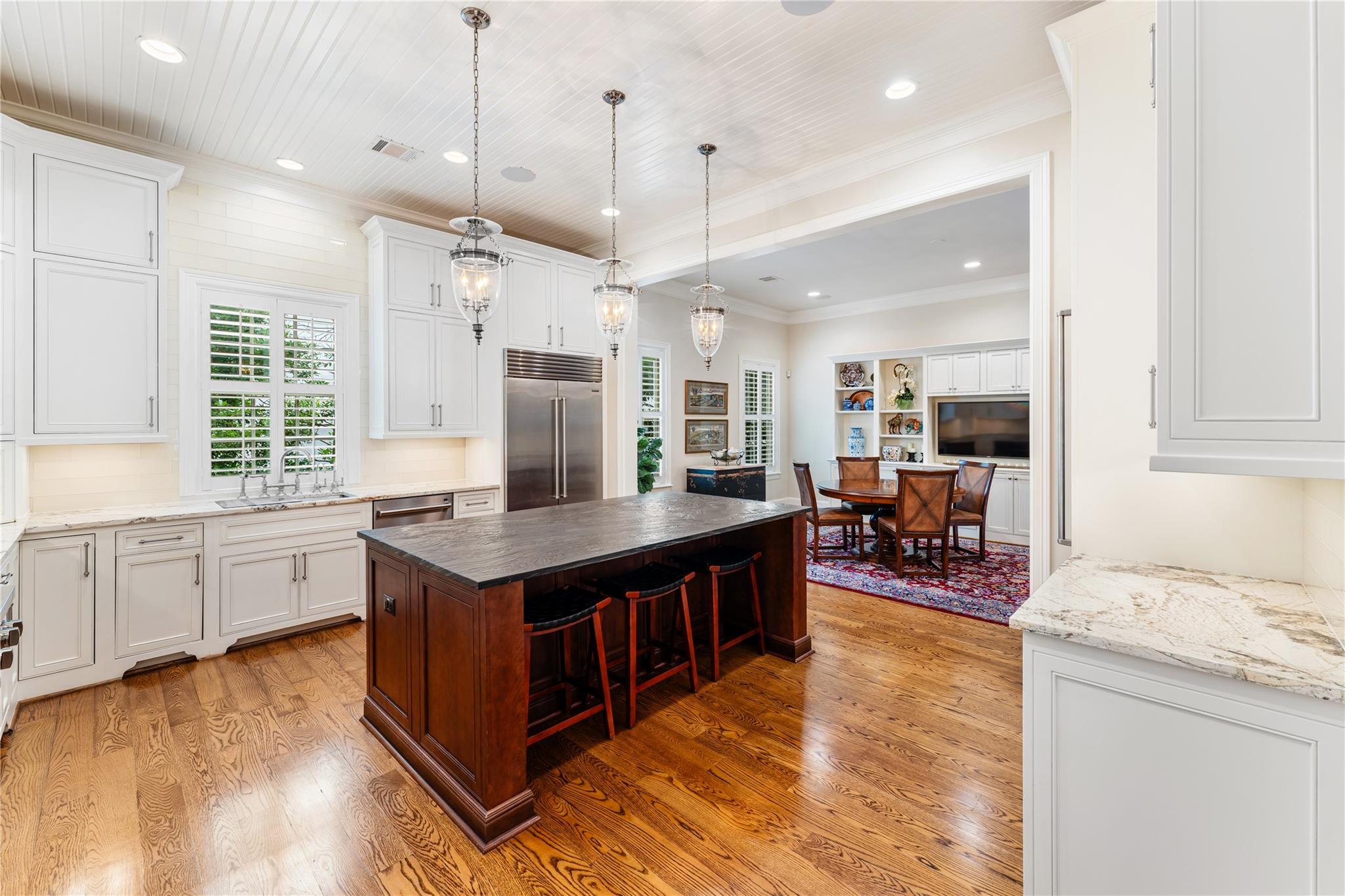2109 Bancroft St, Houston, TX 77027