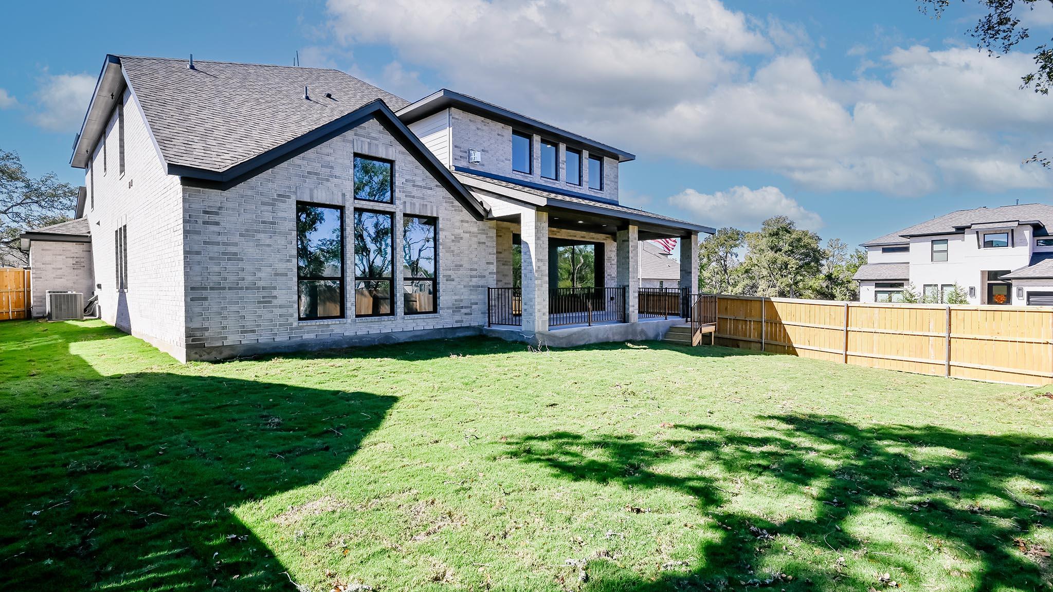 111 Brewer St, Kyle, TX 78640