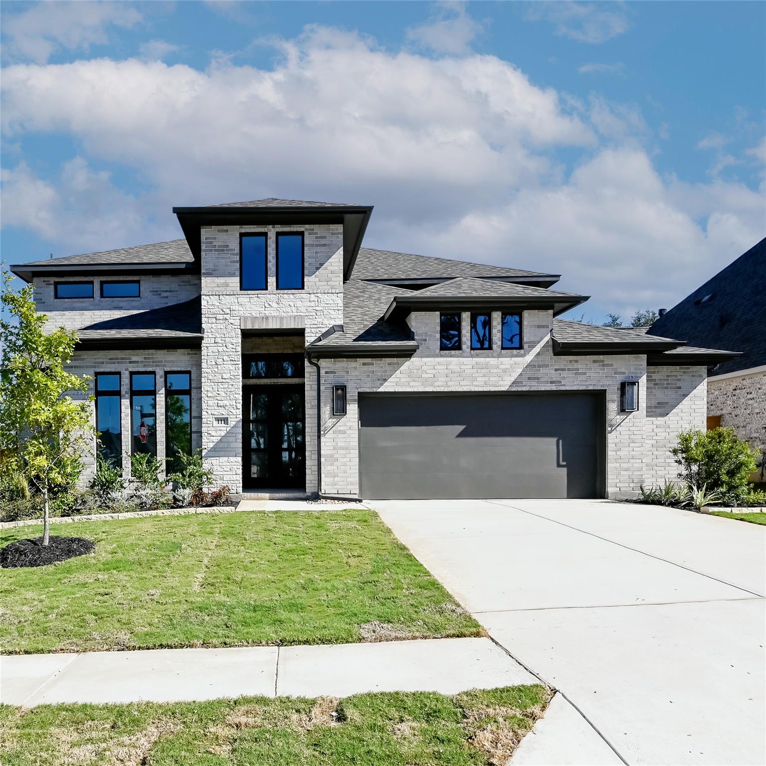 111 Brewer St, Kyle, TX 78640