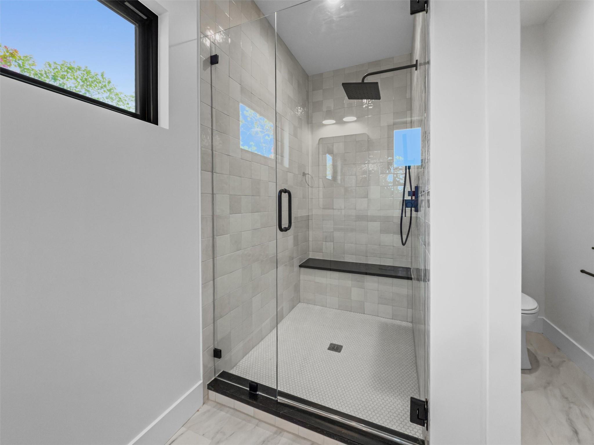 1402 Beckett St # 1B, Austin, TX 78757