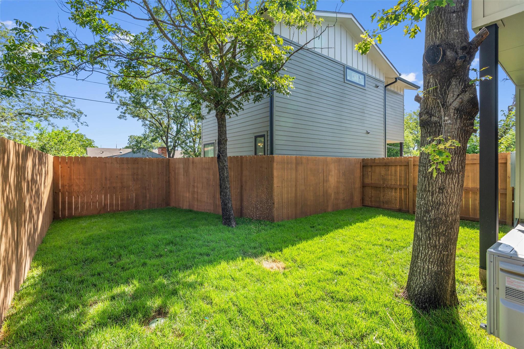 1402 Beckett St # 1B, Austin, TX 78757