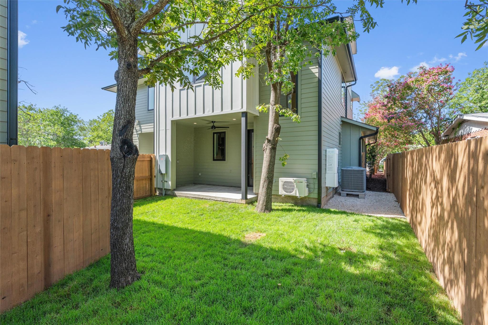 1402 Beckett St # 1B, Austin, TX 78757