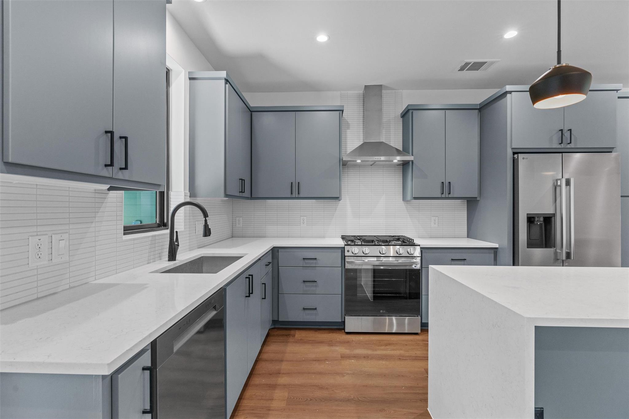 1402 Beckett St # 1B, Austin, TX 78757